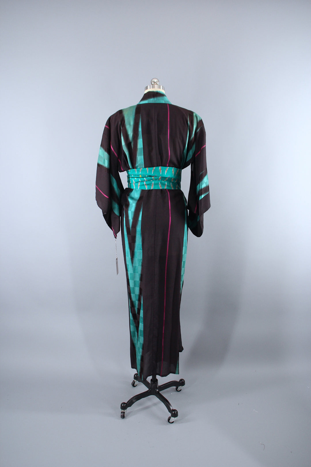 1940s Vintage Silk Kimono Robe / Meisen Black &amp; Green Ikat - ThisBlueBird