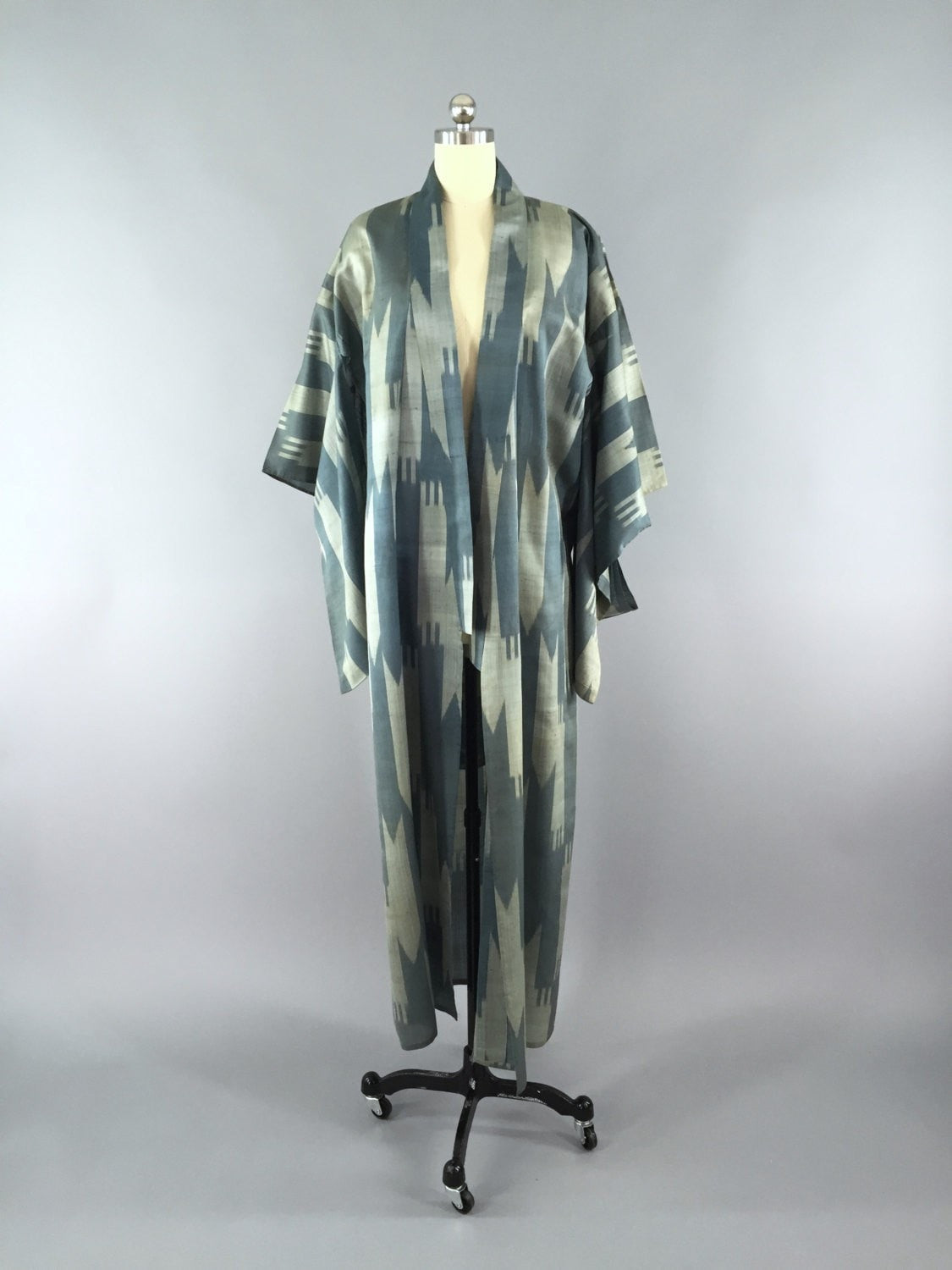 1940s Vintage Silk Kimono Robe / Muted Green - ThisBlueBird