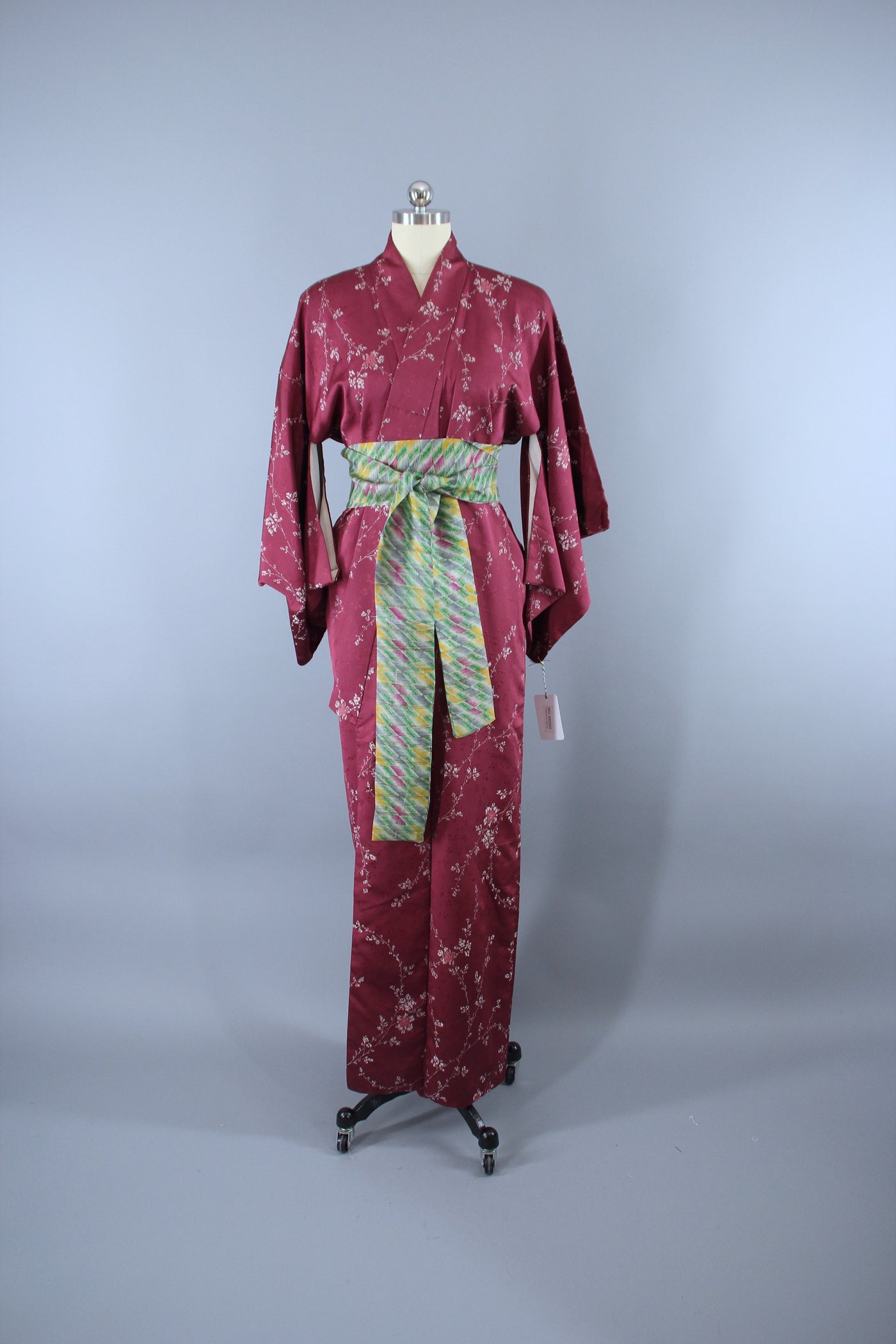1940s Vintage Silk Kimono Robe / Red Purple & White Omeshi Embroidered Floral - ThisBlueBird