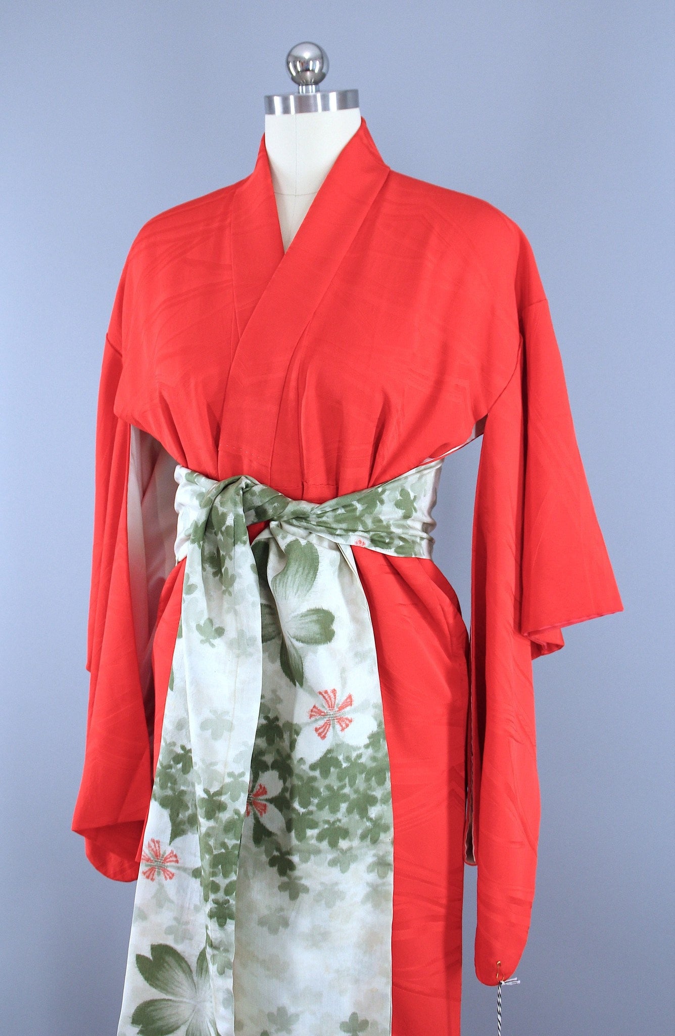 1940s Vintage Silk Kimono Robe / Tomato Red - ThisBlueBird