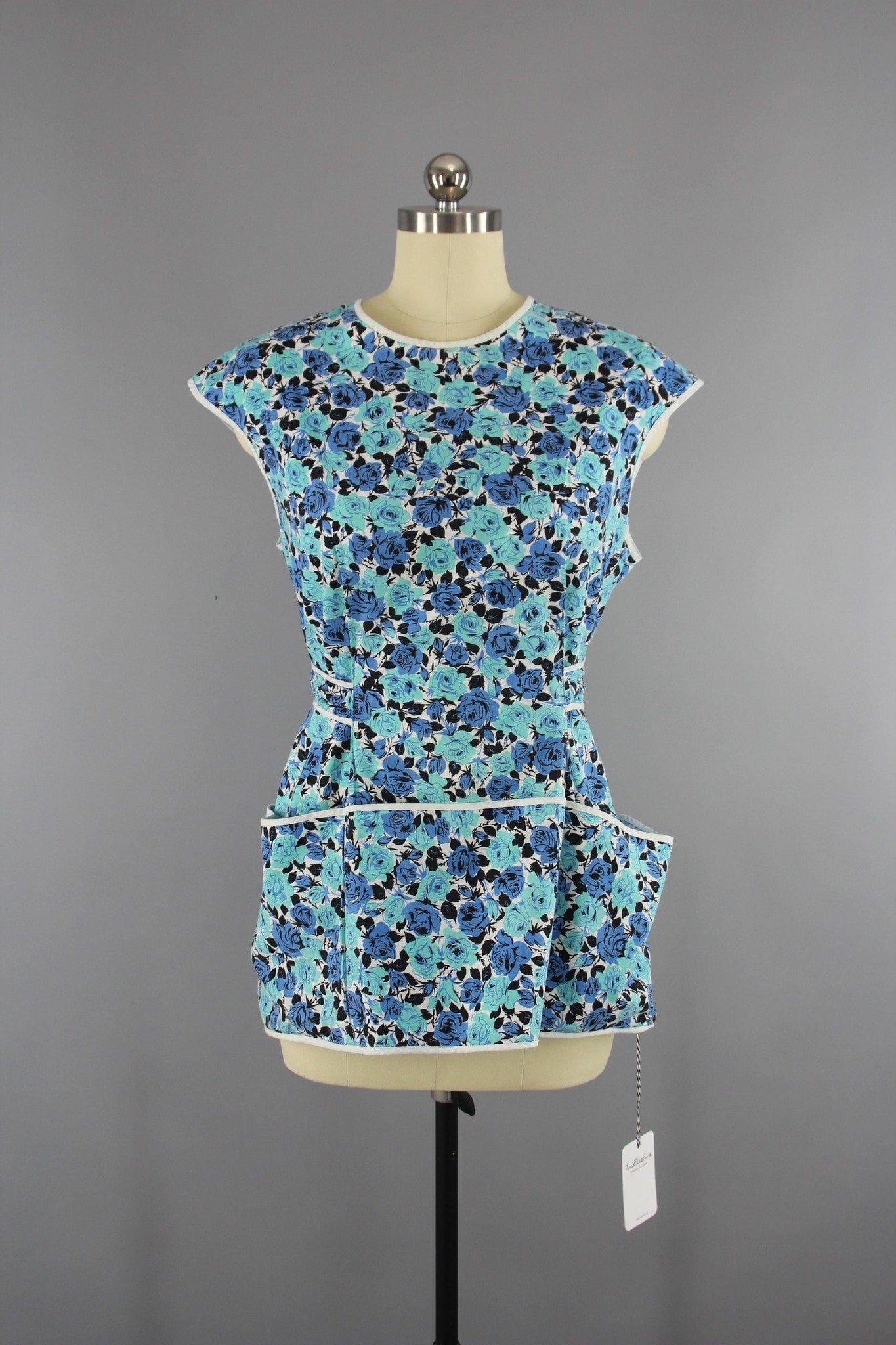 1950s - 1960s Blue Floral Print Cotton Smock Apron - ThisBlueBird