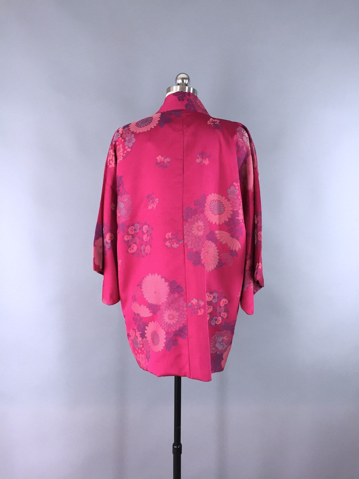 1950s Haori Kimono Cardigan / Magenta Pink Omeshi - ThisBlueBird