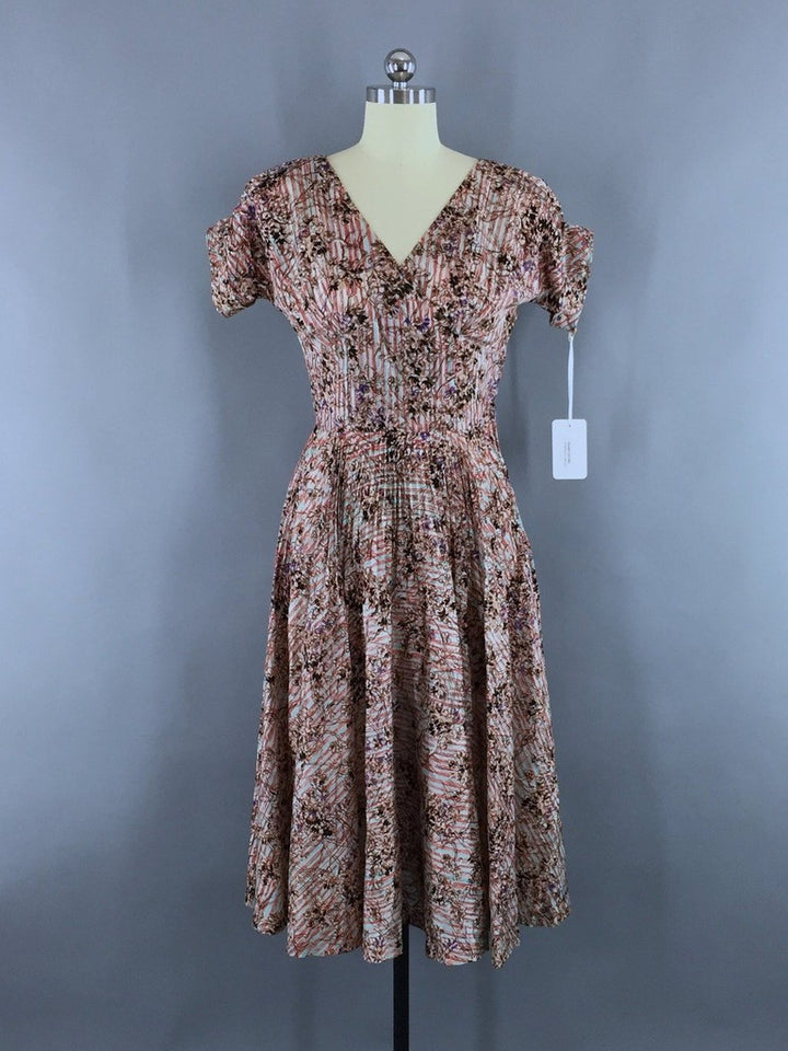 1950s Vintage Floral Print Summer Dress - ThisBlueBird