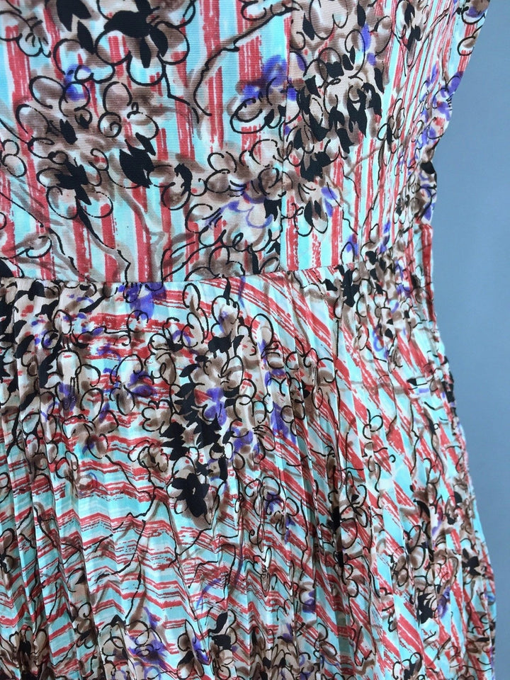 1950s Vintage Floral Print Summer Dress - ThisBlueBird