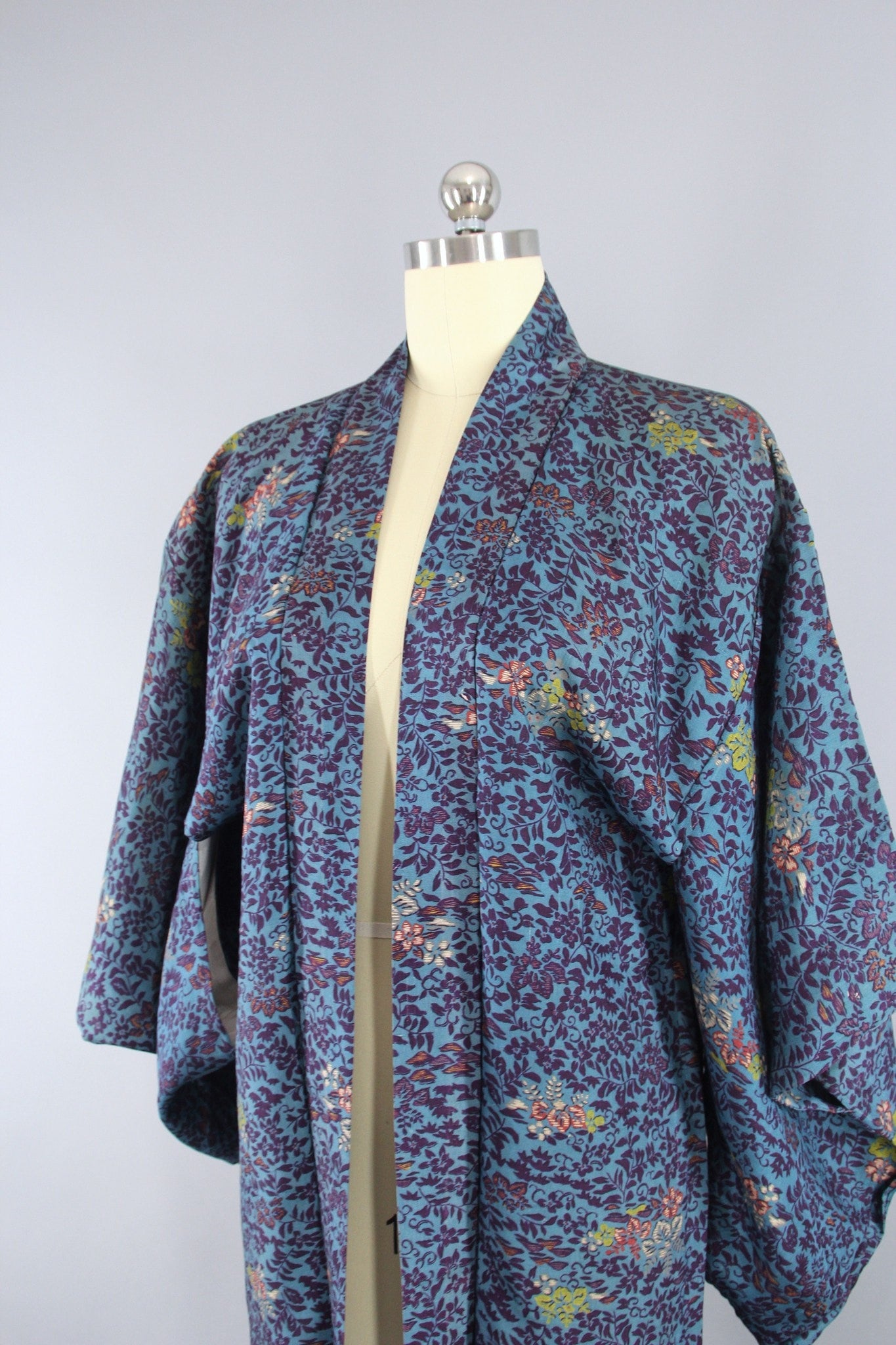 1950s Vintage Haori Kimono Cardigan Jacket in Blue & Purple Floral Print - ThisBlueBird