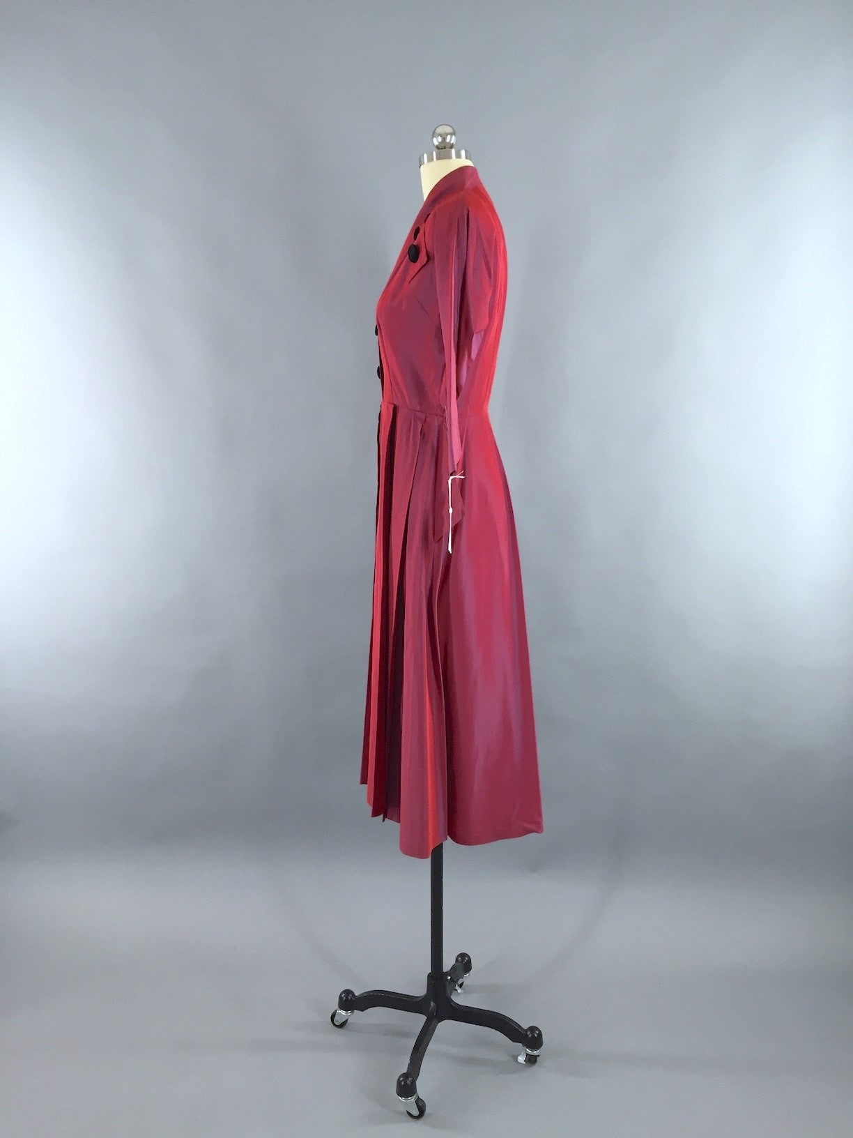 1950s Vintage Iridescent Pink Taffeta New Look Dress - ThisBlueBird