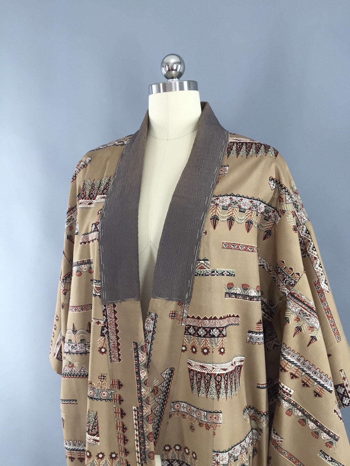 1950s Vintage Kimono Robe / Art Deco Style Print - ThisBlueBird