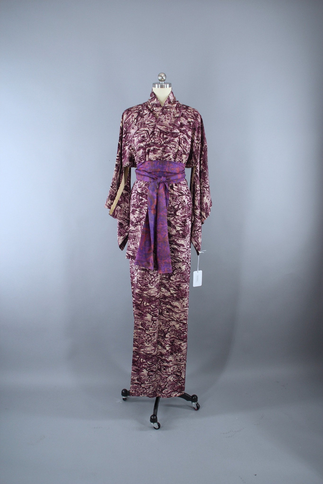 1950s Vintage Kimono Robe with Purple Abstract Print - ThisBlueBird