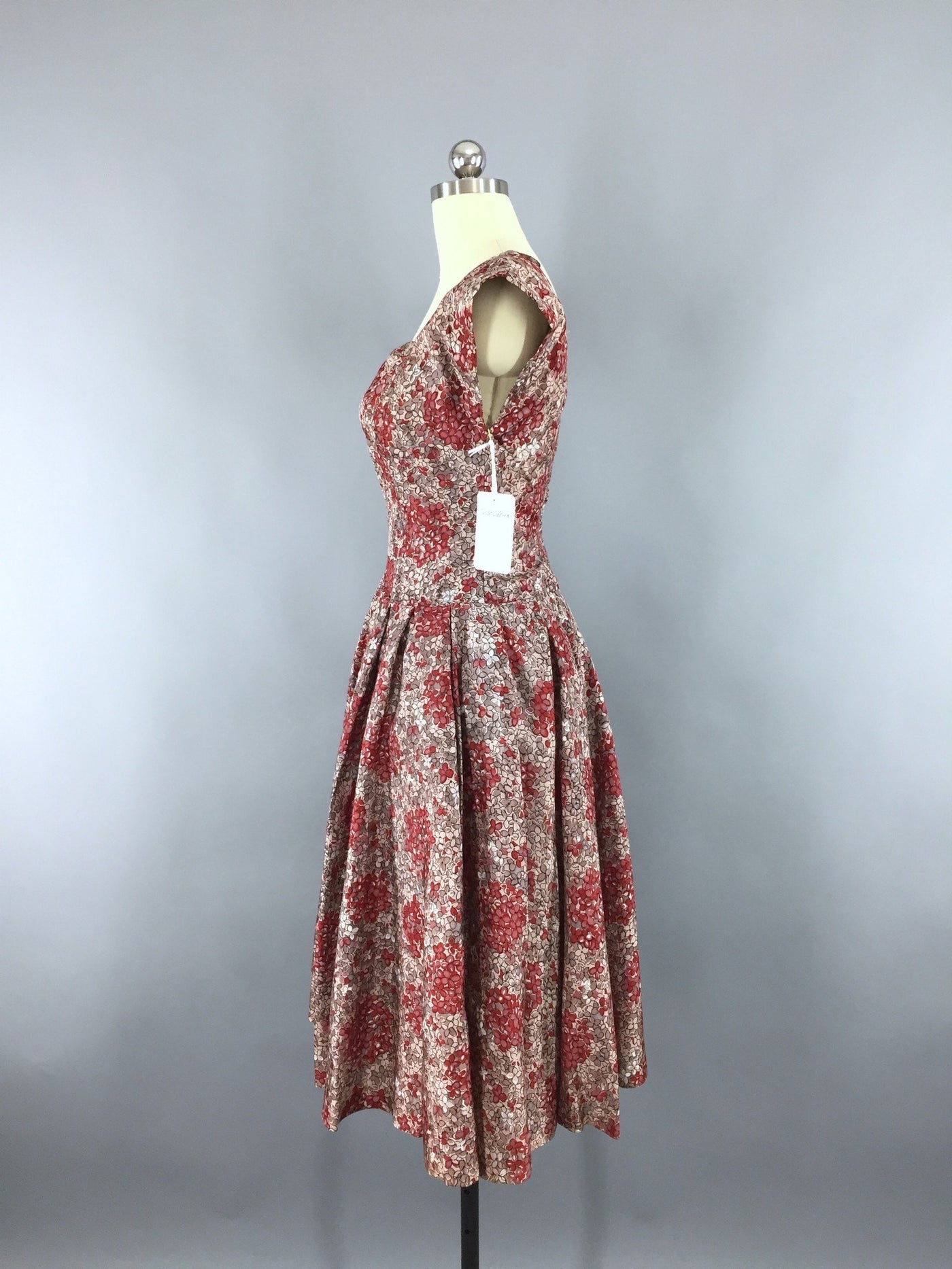 1950s Vintage Red and Taupe Floral Print Day Dress - ThisBlueBird
