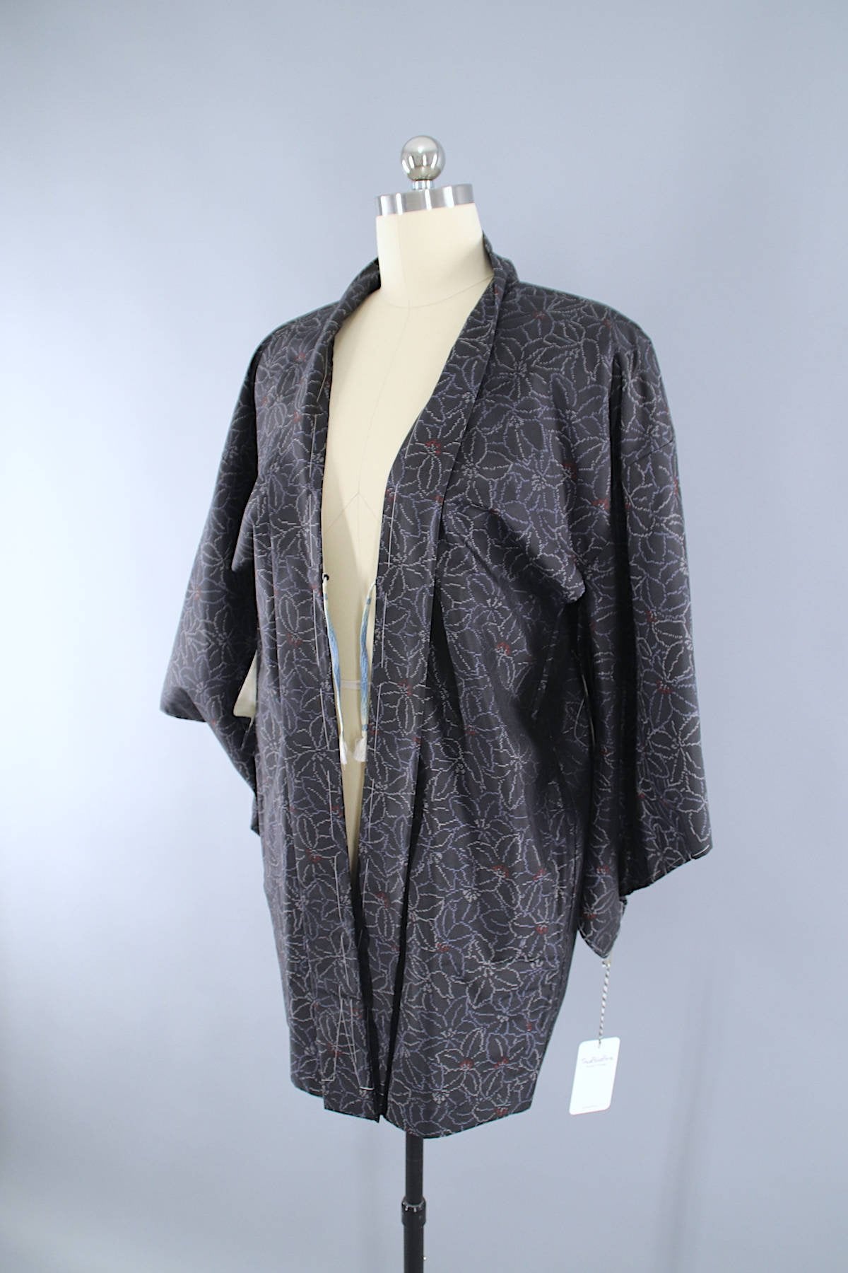 1950s Vintage Silk Haori Kimono Jacket Cardigan / Black Ikat Floral ...