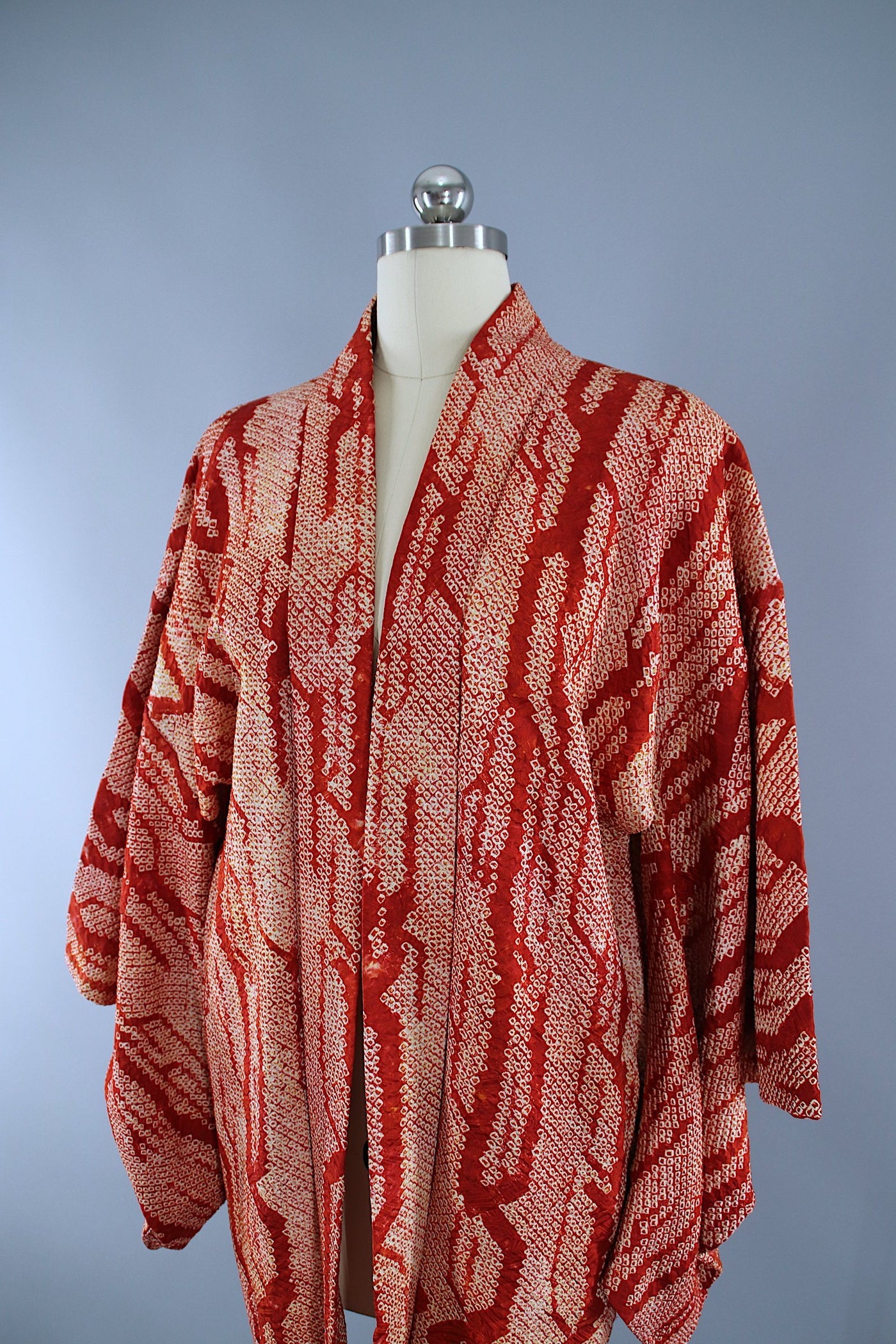 1950s Vintage Silk Haori Kimono Jacket Cardigan / Dark Red Shibori Haori - ThisBlueBird