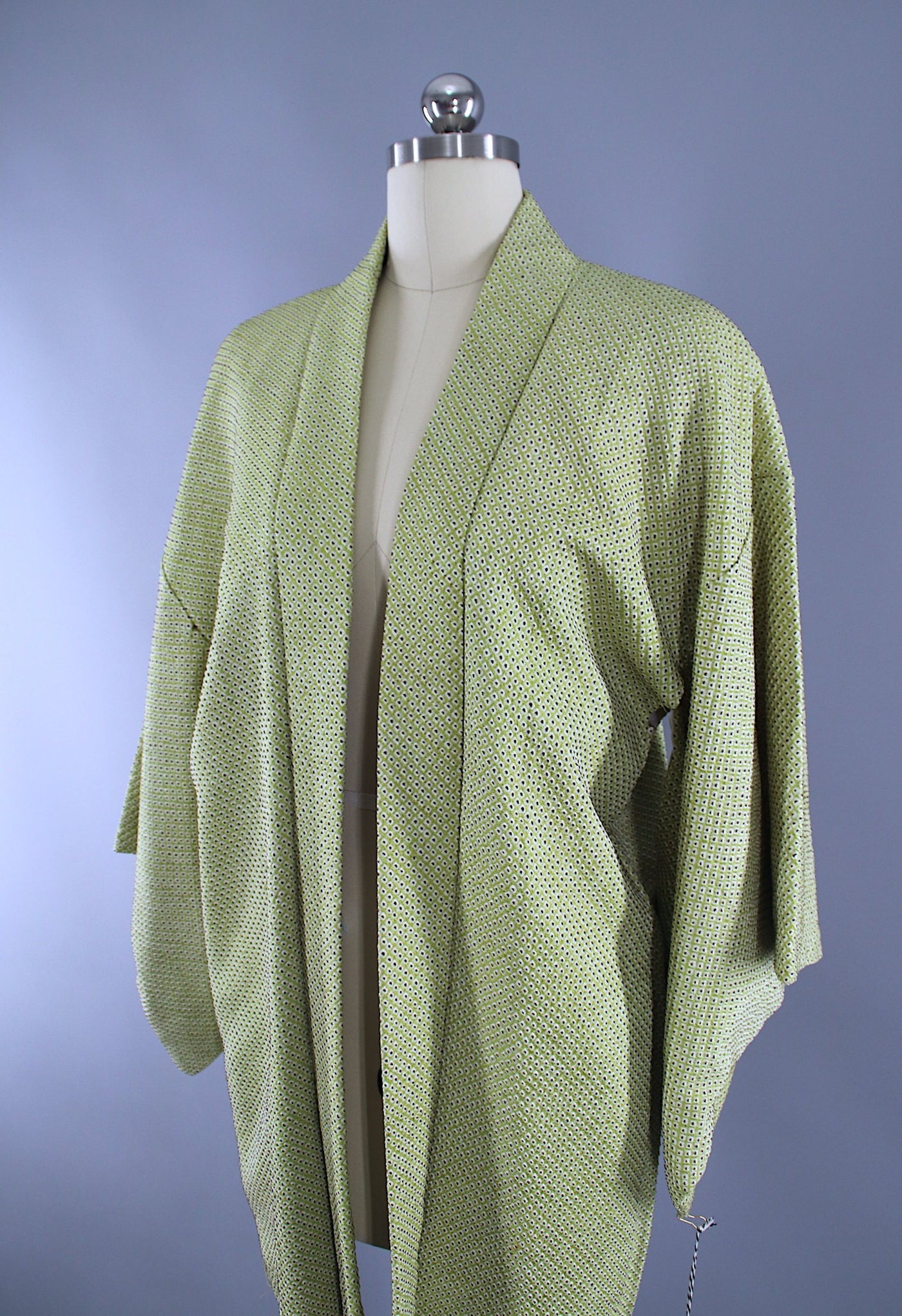 1950s Vintage Silk Haori Kimono Jacket Cardigan / Lime Green Shibori Haori - ThisBlueBird