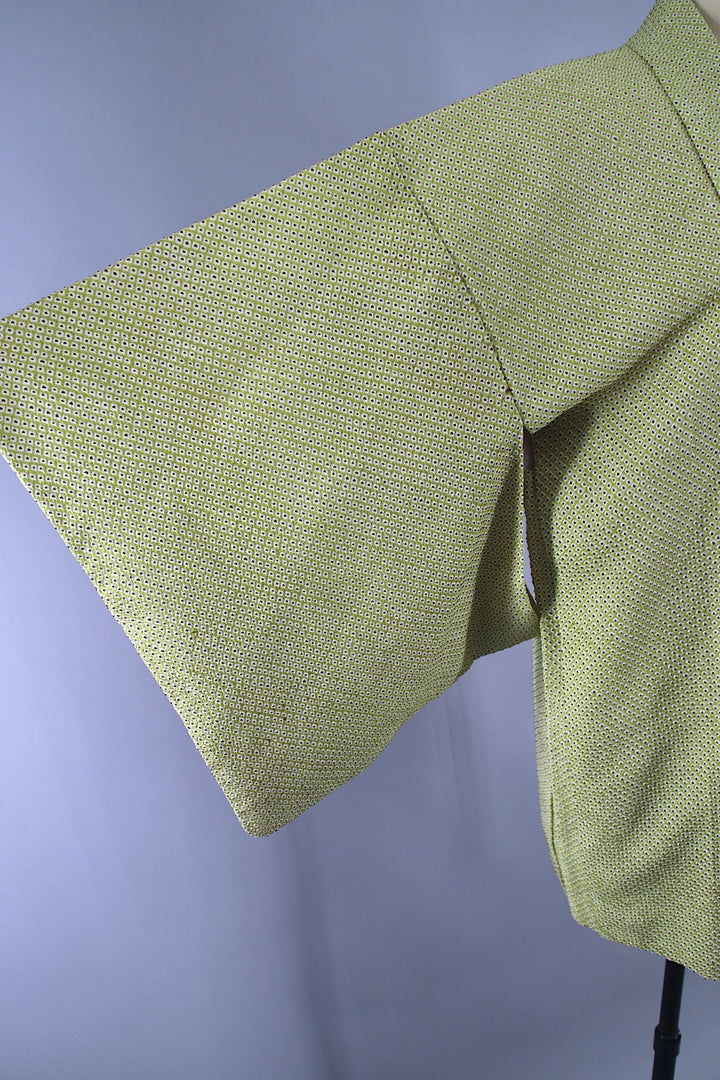 1950s Vintage Silk Haori Kimono Jacket Cardigan / Lime Green Shibori Haori - ThisBlueBird