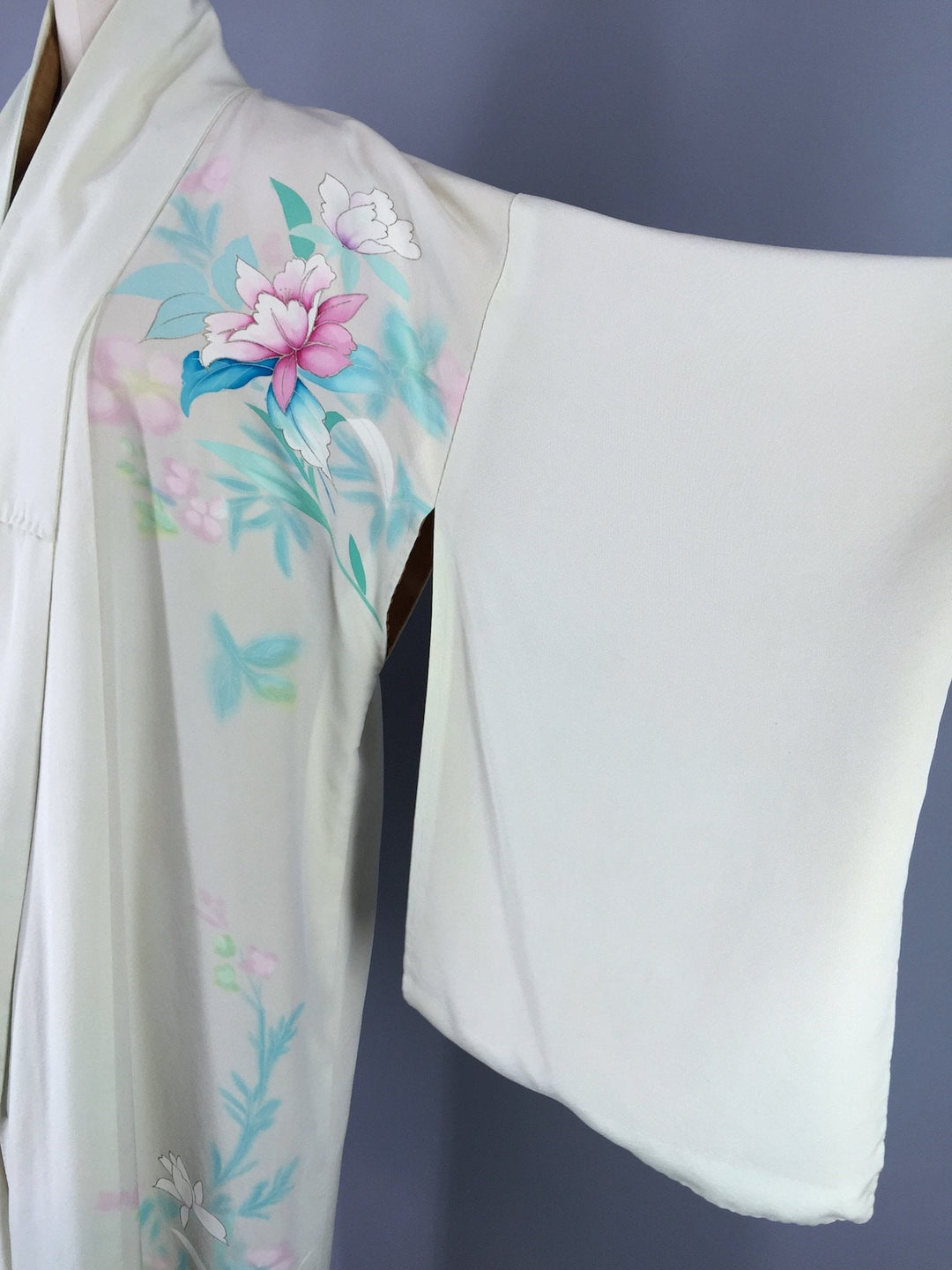 1950s Vintage Silk Kimono Robe / Aqua Floral - ThisBlueBird