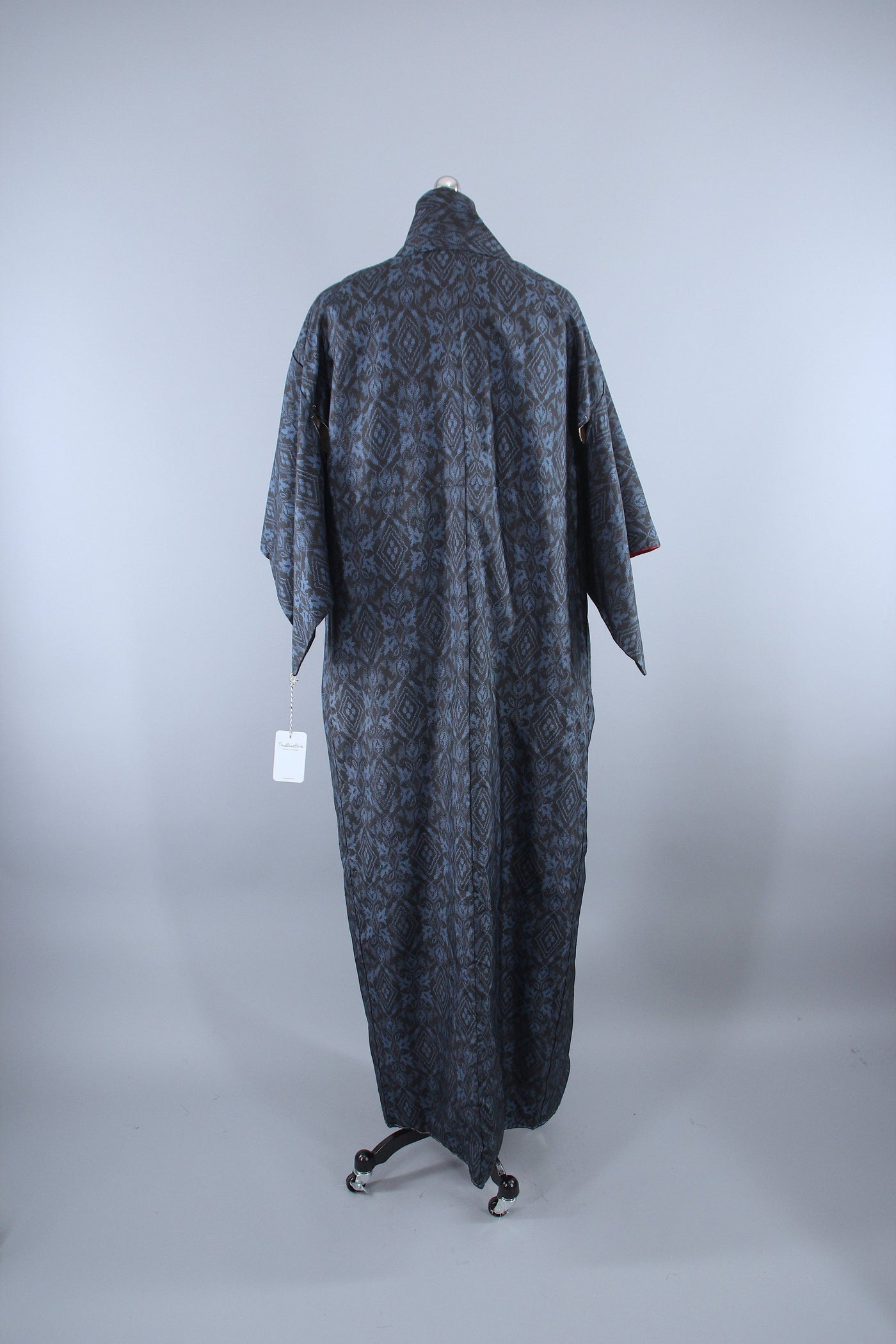 1950s Vintage Silk Kimono Robe / Black Ikat - ThisBlueBird
