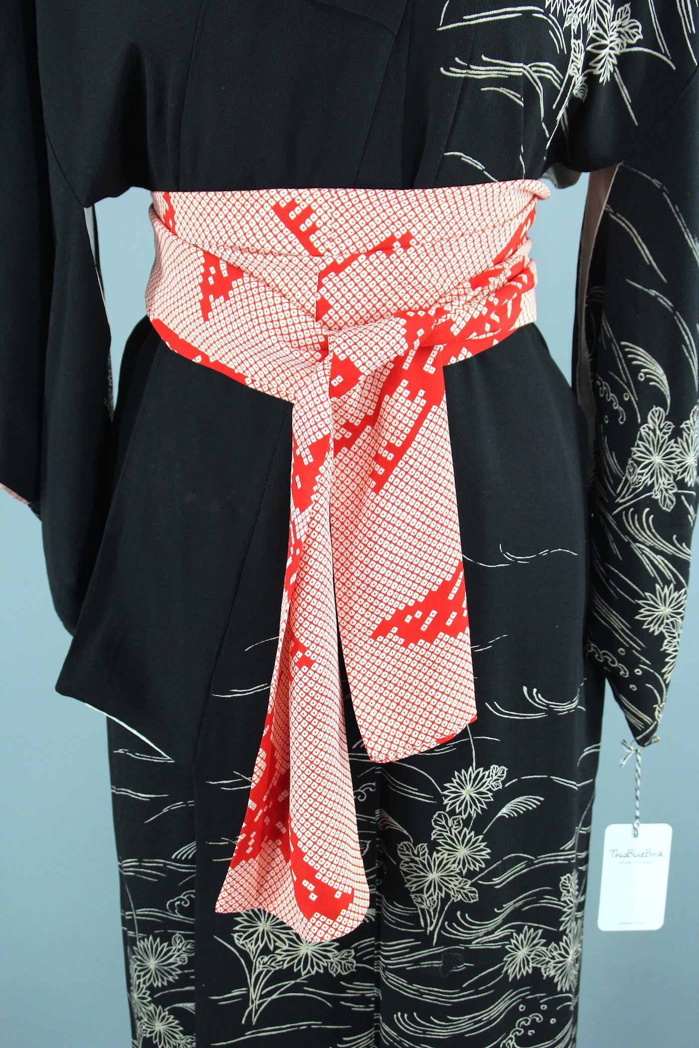 1950s Vintage Silk Kimono Robe / Black & White Floral - ThisBlueBird