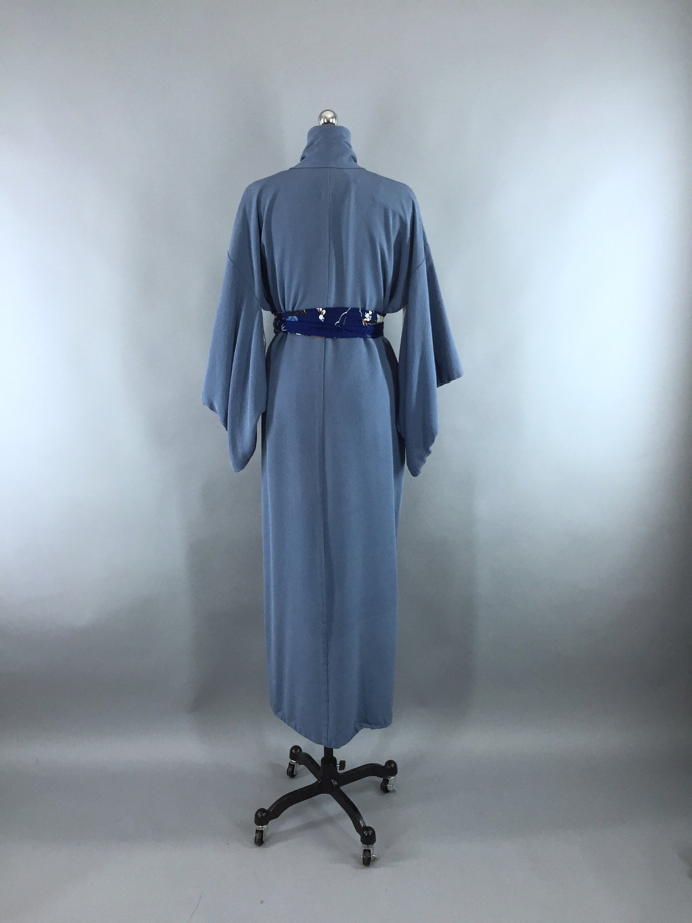 1950s Vintage Silk Kimono Robe / Blue Silk Crepe - ThisBlueBird