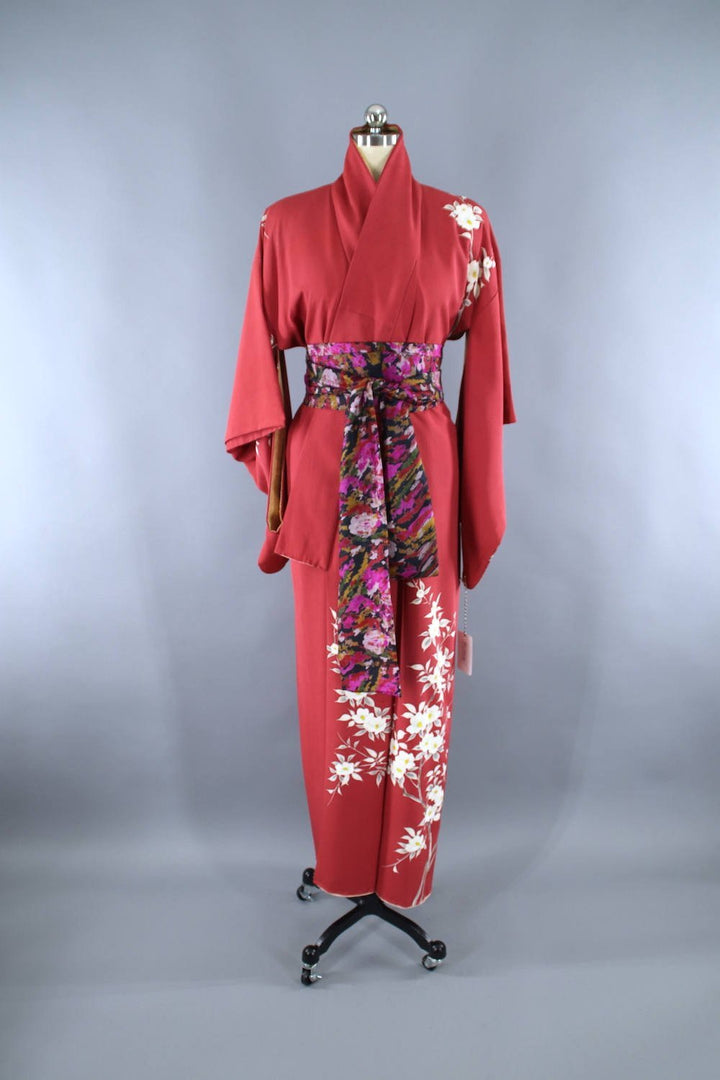 1950s Vintage Silk Kimono Robe / Brick Red Dogwood Floral Print - ThisBlueBird