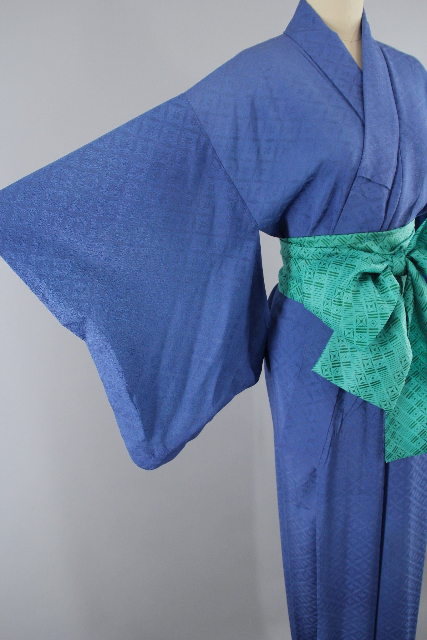 1950s Vintage Silk Kimono Robe / Bright Blue - ThisBlueBird