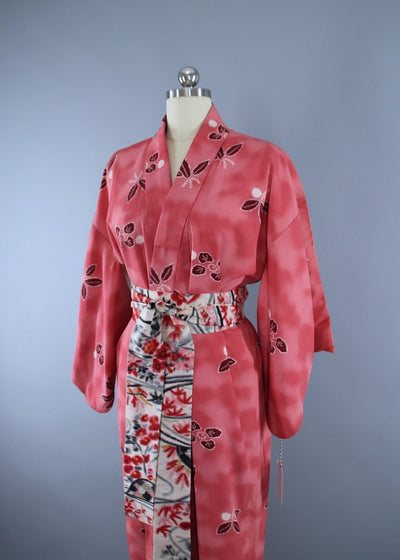 1950s Vintage Silk Kimono Robe / Coral Pink Shibori Floral - ThisBlueBird