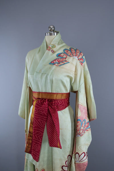 1950s Vintage Silk Kimono Robe Furisode / Pastel Mint Green Floral Pattern - ThisBlueBird