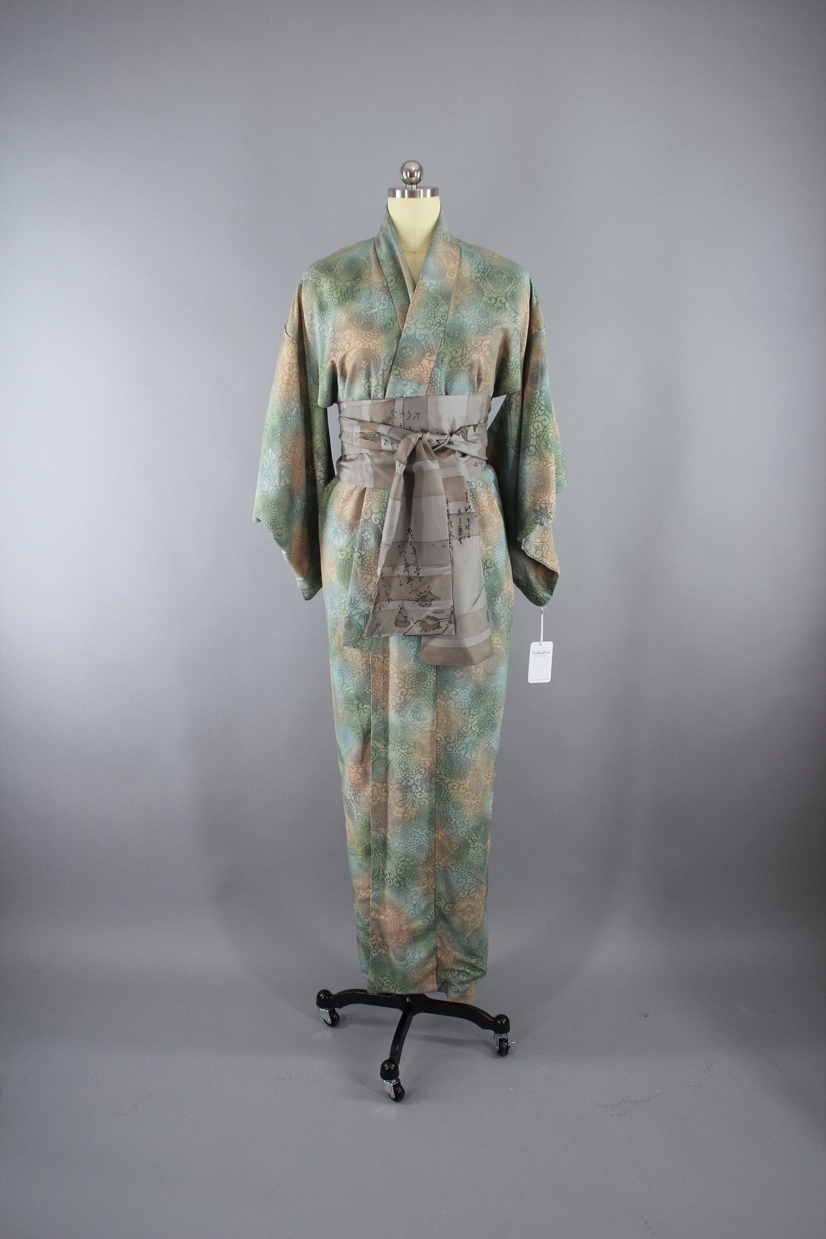 1950s Vintage Silk Kimono Robe in Green Ombre Damask – ThisBlueBird
