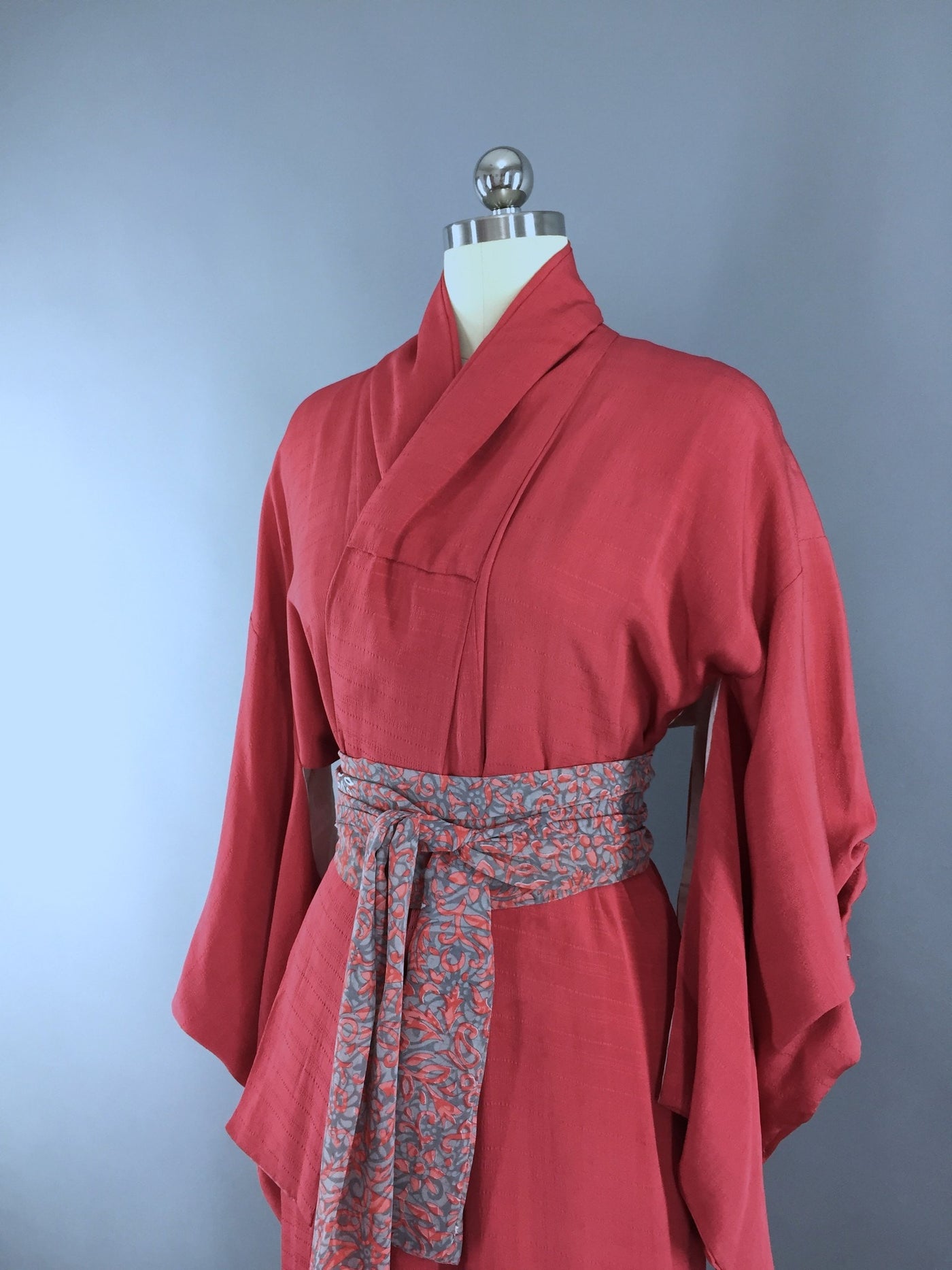 1950s Vintage Silk Kimono Robe in Light Brick Red - ThisBlueBird