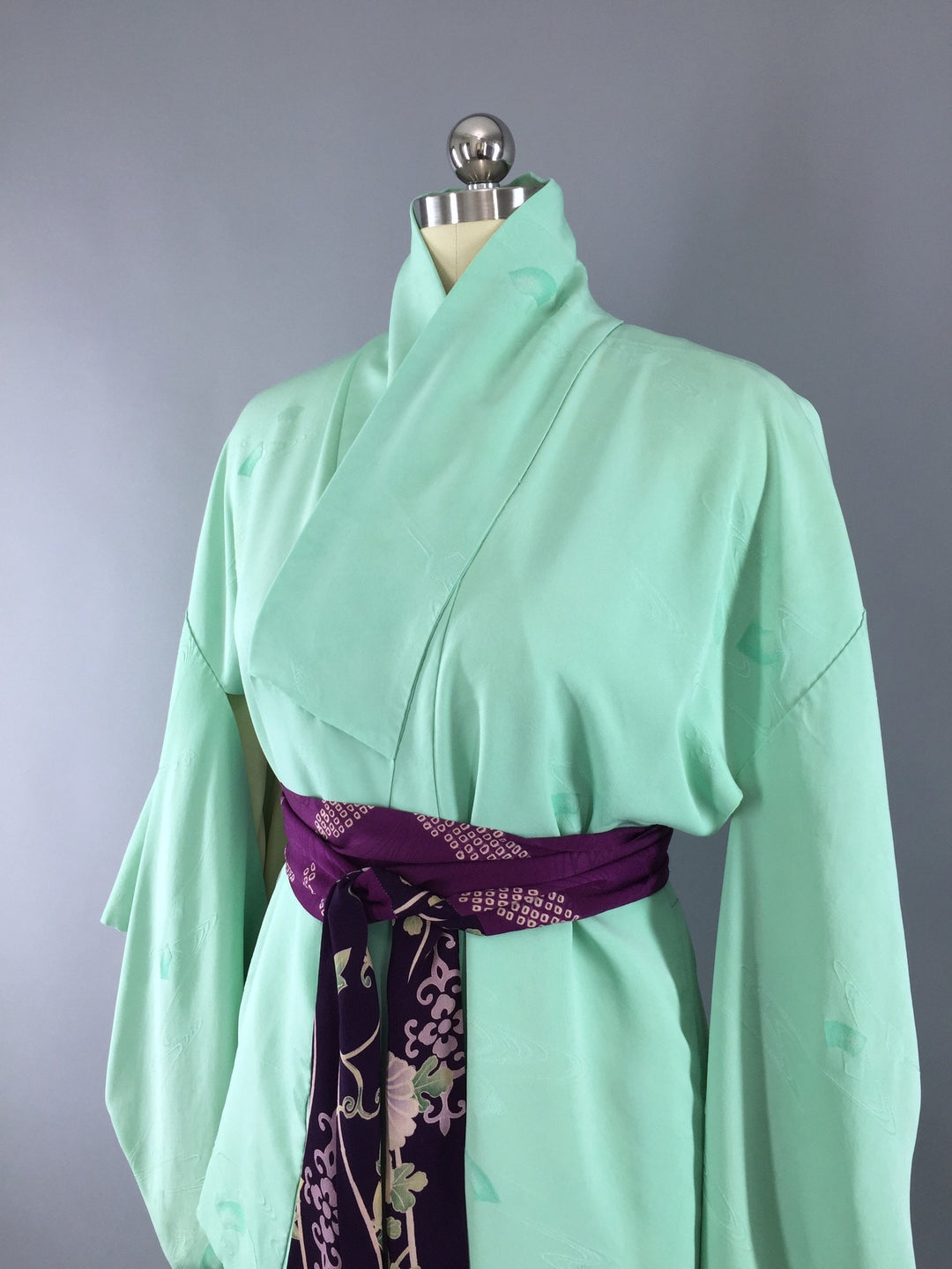 1950s Vintage Silk Kimono Robe in Mint Green - ThisBlueBird