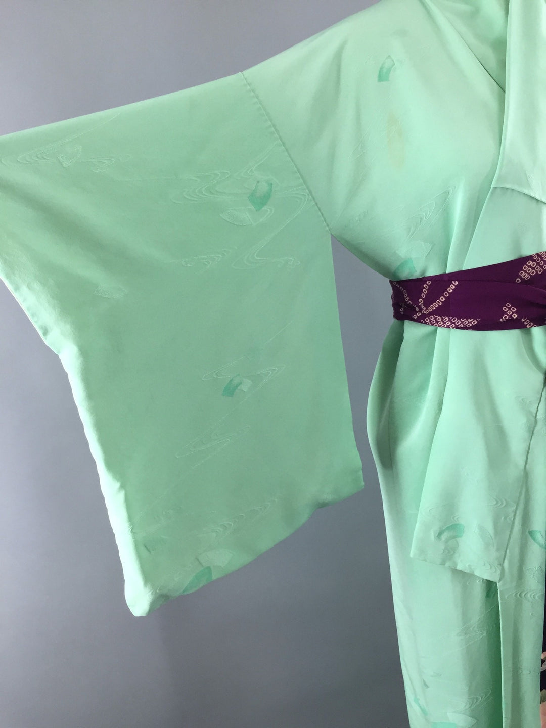 1950s Vintage Silk Kimono Robe in Mint Green - ThisBlueBird