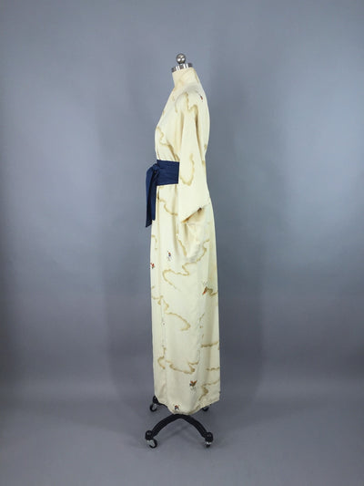 1950s Vintage Silk Kimono Robe / Ivory & Gold Clouds Novelty Print - ThisBlueBird