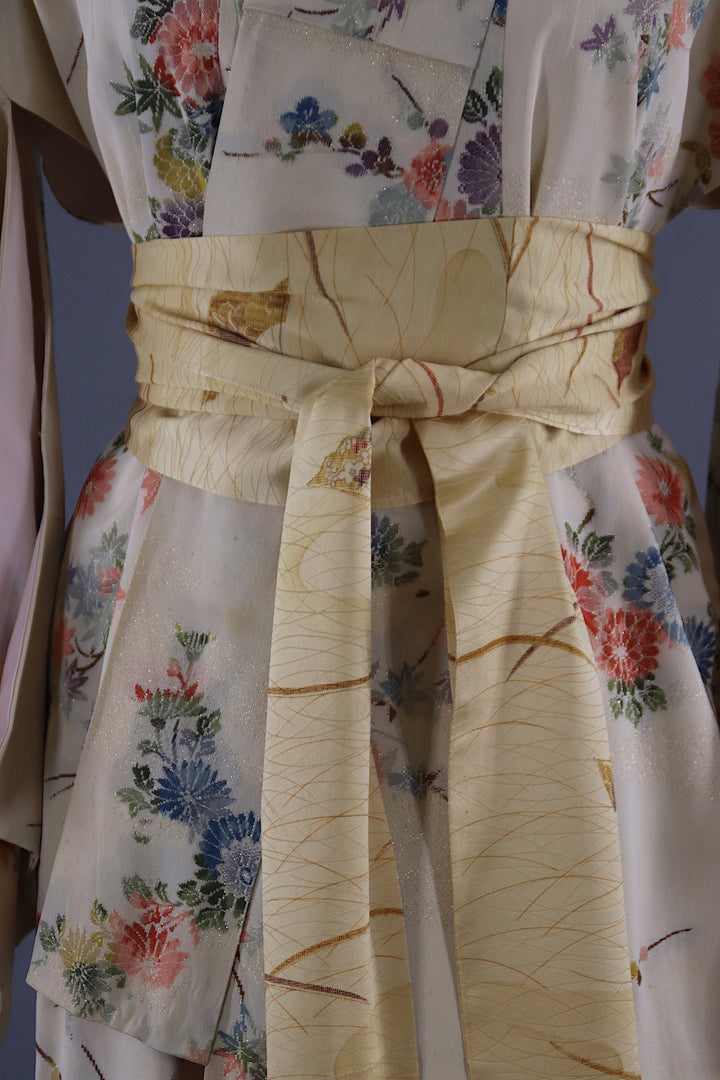 1950s Vintage Silk Kimono Robe / Ivory Metalic Floral OMESHI URUSHI Embroidery - ThisBlueBird