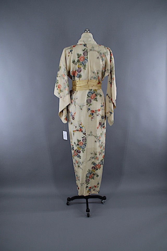 1950s Vintage Silk Kimono Robe / Ivory Metalic Floral OMESHI URUSHI Embroidery - ThisBlueBird