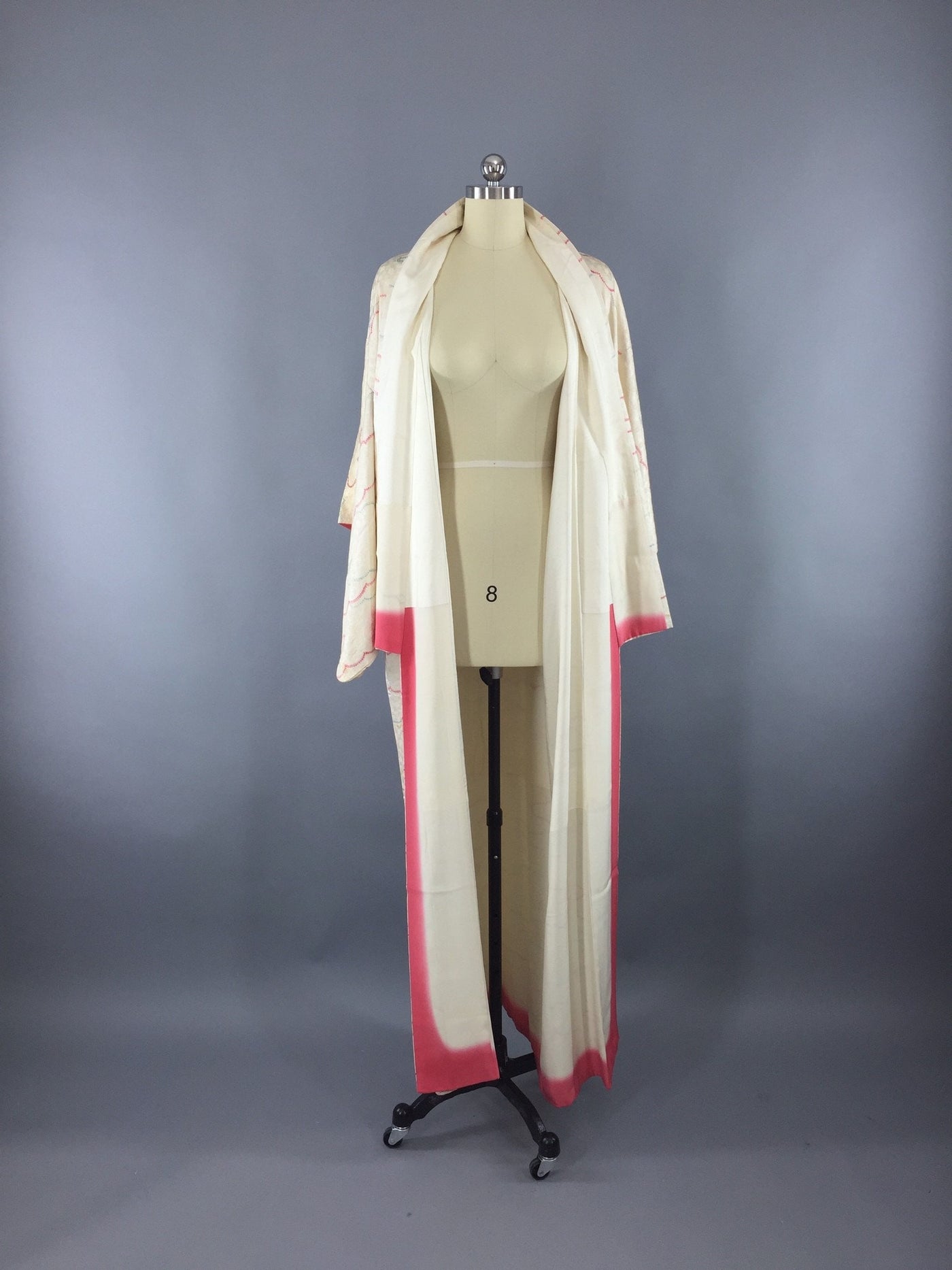 1950s Vintage Silk Kimono Robe / Ivory Shibori Clouds - ThisBlueBird