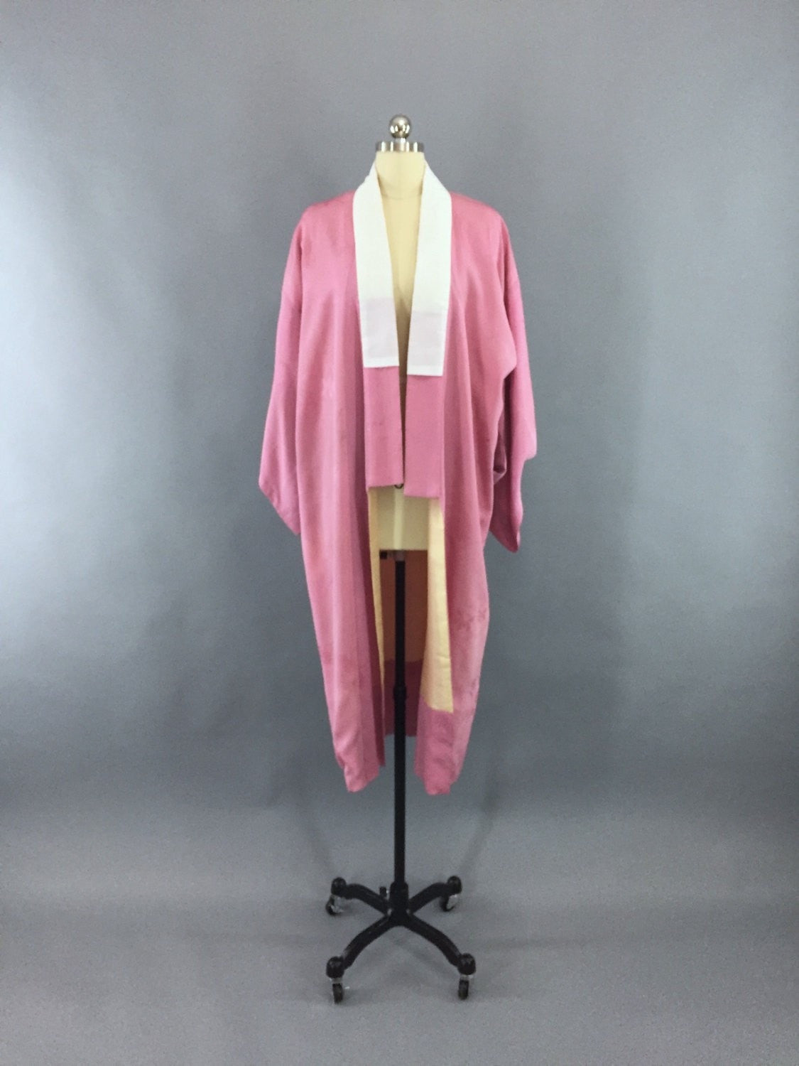1950s Vintage Silk Kimono Robe / Mauve Pink - ThisBlueBird