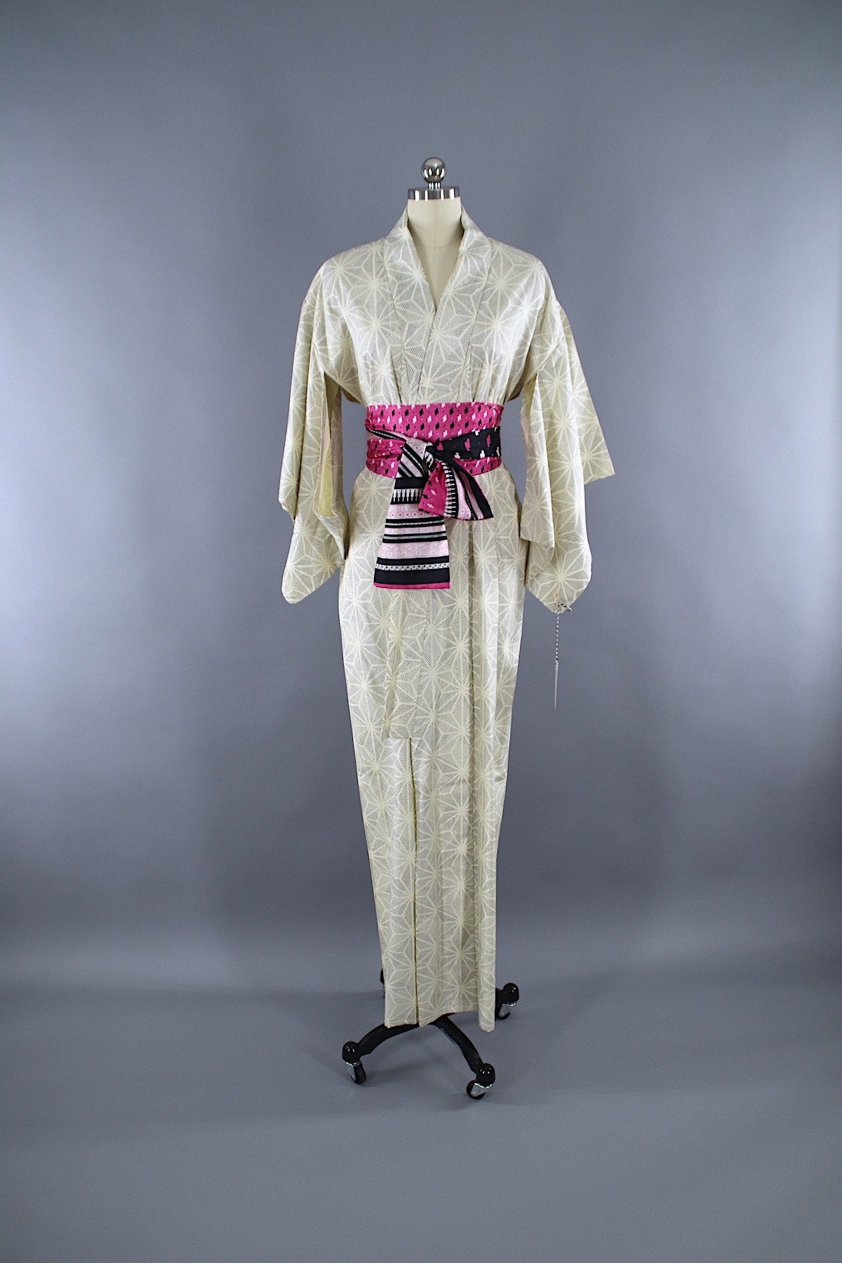 1950s Vintage Silk Kimono Robe / Meisen White & Black Stars - ThisBlueBird