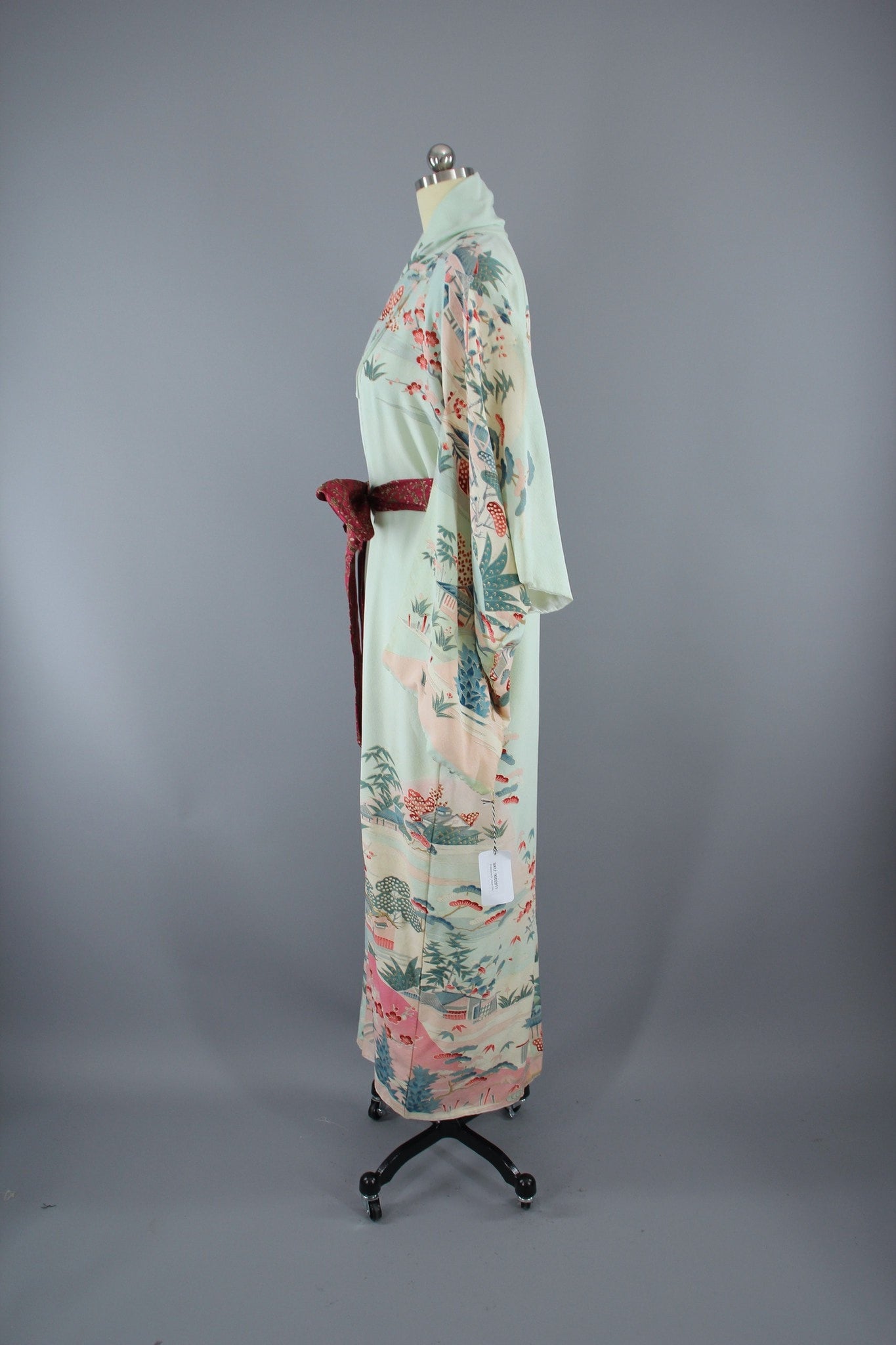 1950s Vintage Silk Kimono Robe / Mint Green & Floral Print - ThisBlueBird