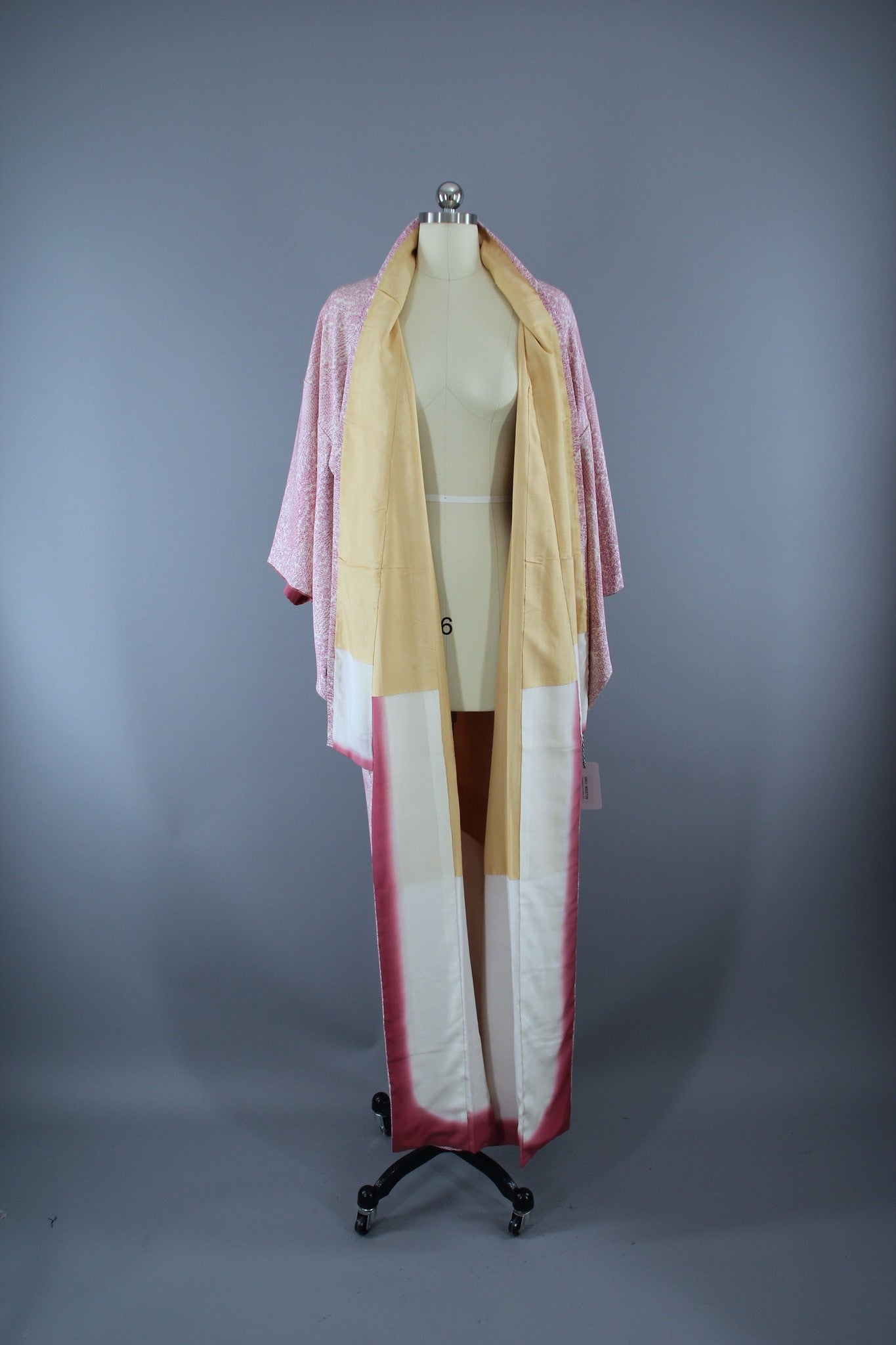1950s Vintage Silk Kimono Robe / Pink Tiny Floral Print - ThisBlueBird