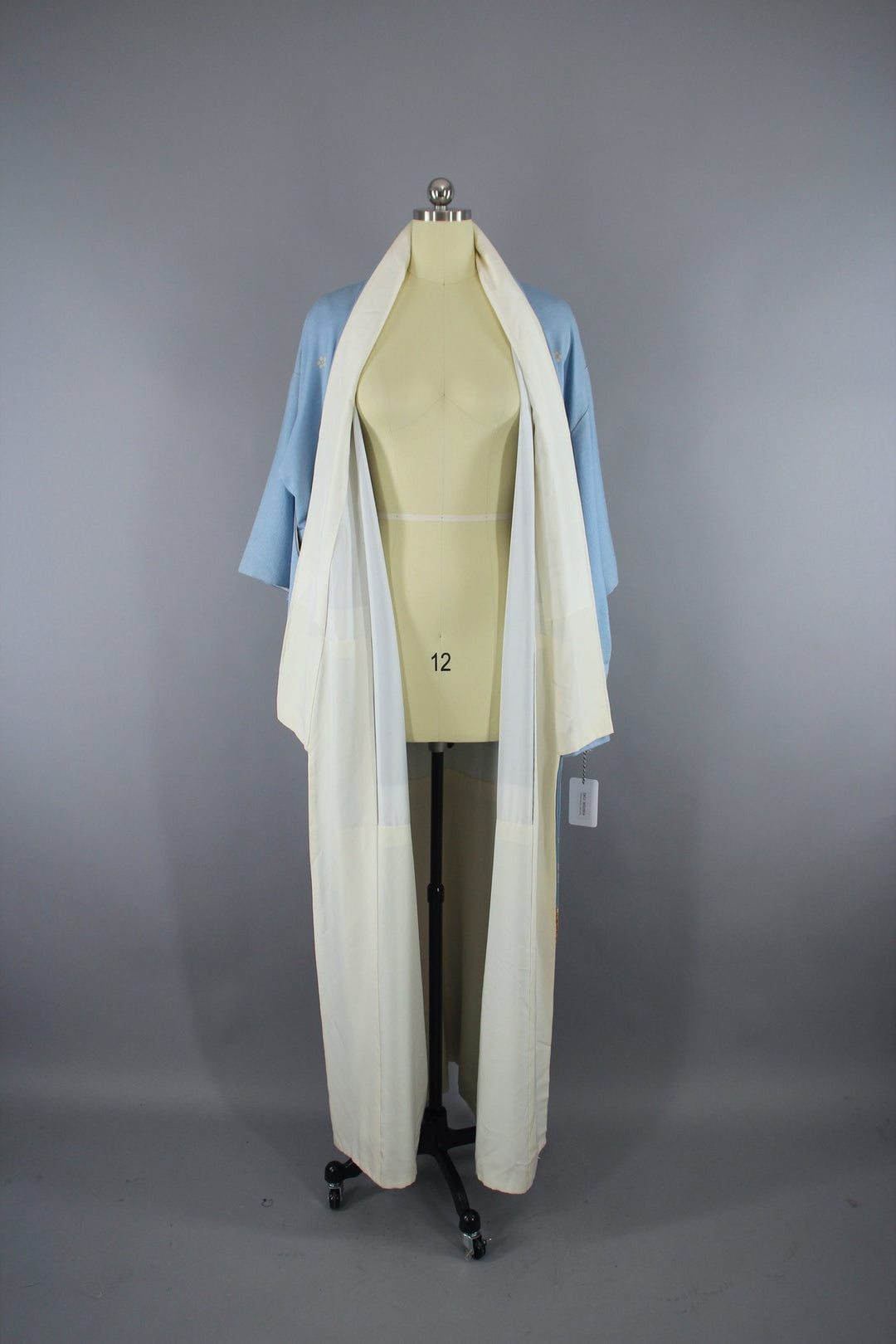 1950s Vintage Silk Kimono Robe / Sky Blue Embroidered Floral - ThisBlueBird