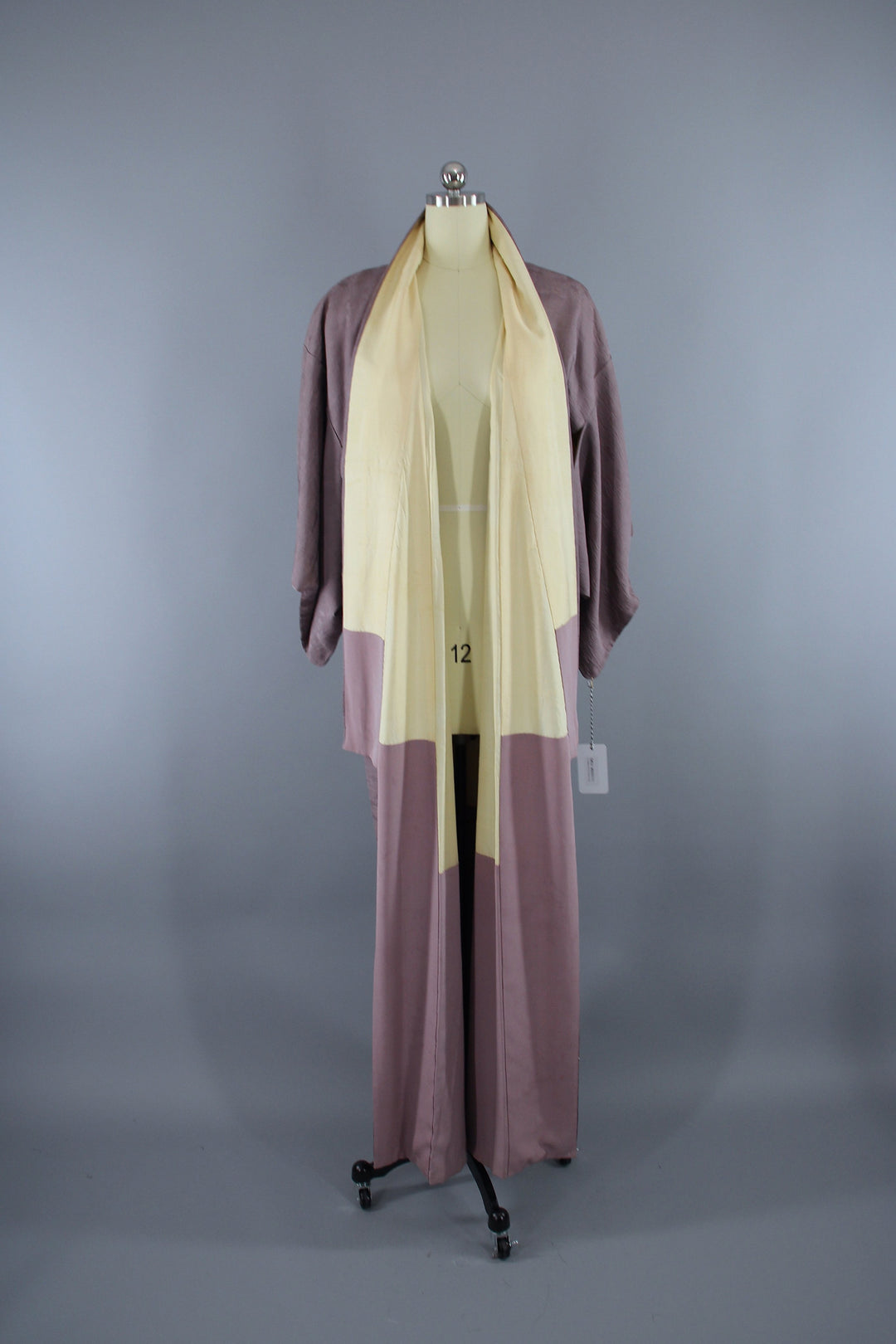 1950s Vintage Silk Kimono Robe / Taupe Maple Leaf Floral - ThisBlueBird