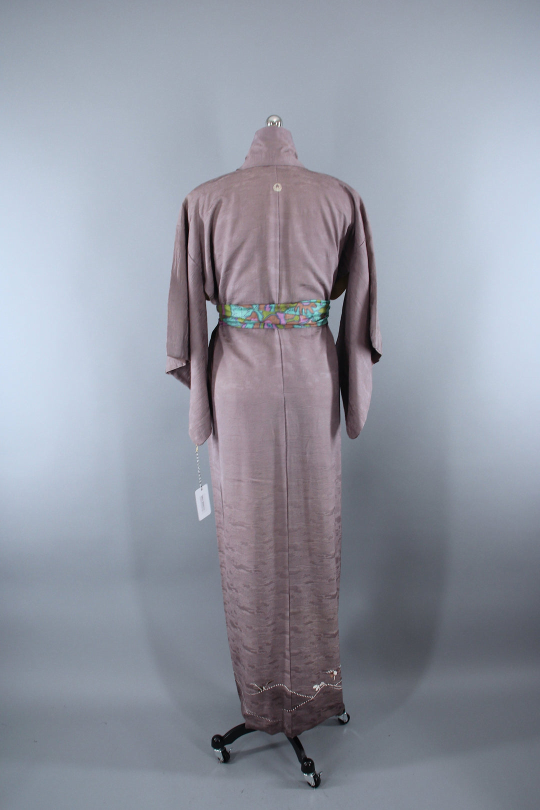 1950s Vintage Silk Kimono Robe / Taupe Maple Leaf Floral - ThisBlueBird