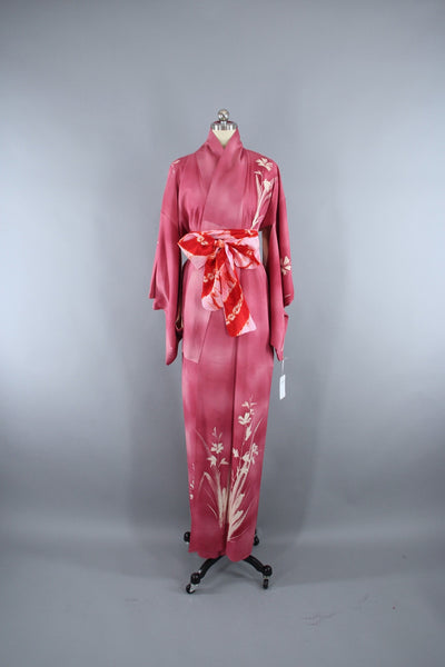 1950s Vintage Silk Kimono Robe with Mauve Pink Ombre Floral Pattern - ThisBlueBird