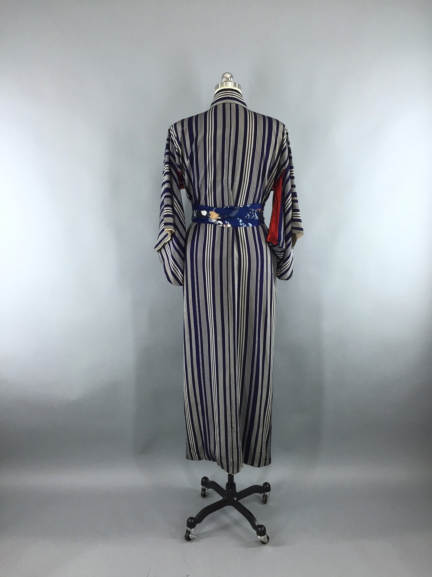 1950s Vintage Silk Kimono Robe with Silver Stripes - ThisBlueBird