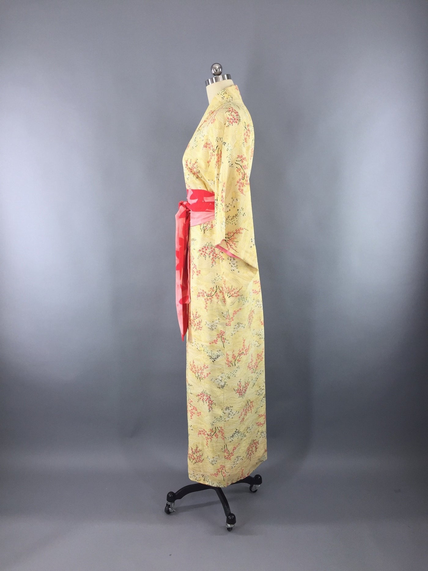 1950s Vintage Silk Kimono Robe with Yellow and Pink Floral Print - ThisBlueBird