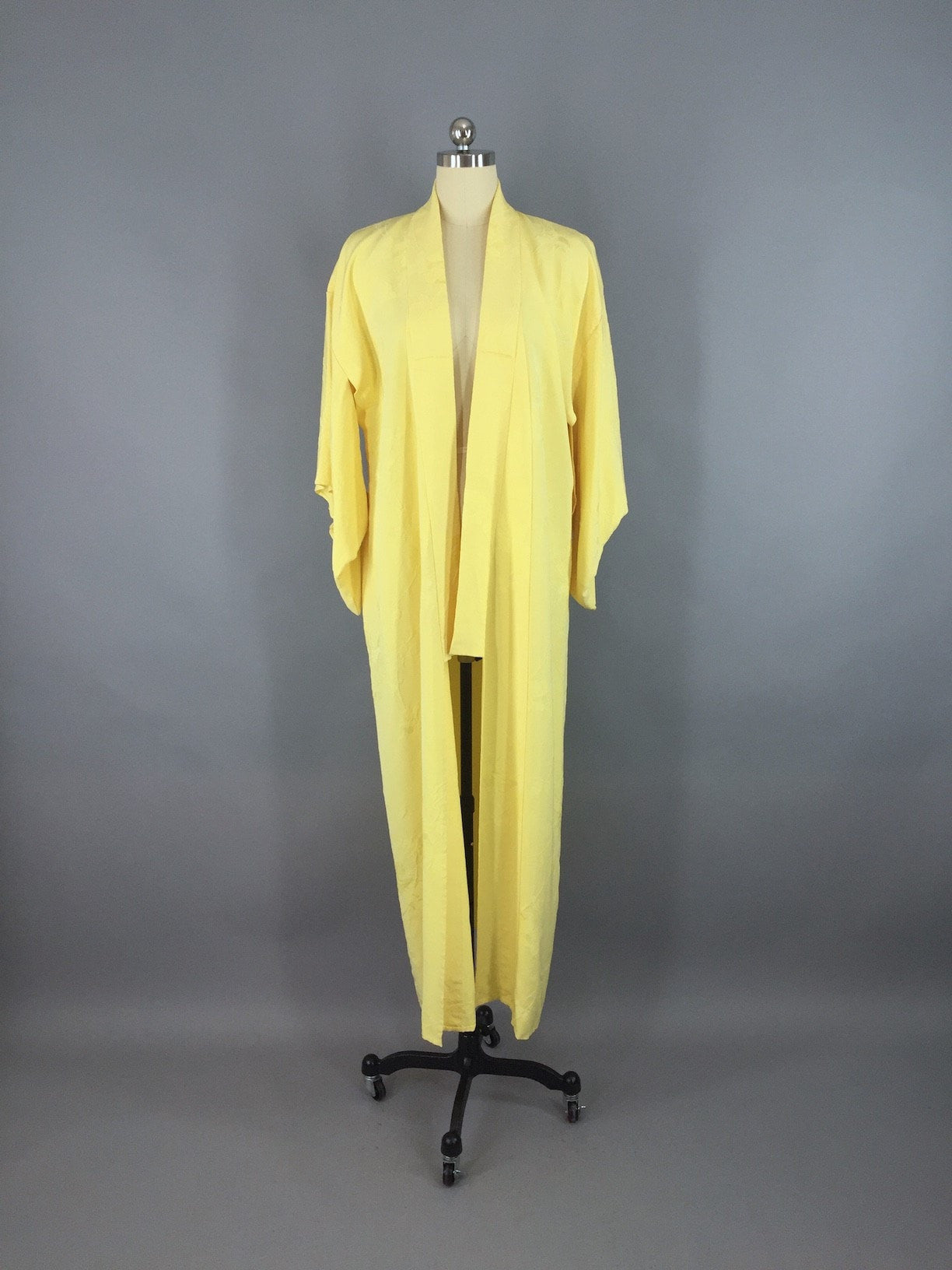 1950s Vintage Silk Kimono Robe with Yellow Floral Pattern - ThisBlueBird