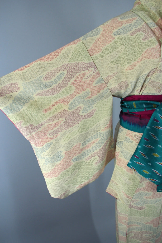 1950s Vintage Silk Kimono Robe / Yellow Magenta Tiny Print - ThisBlueBird