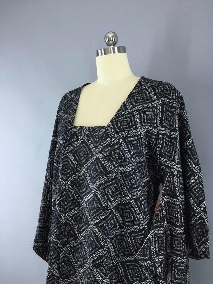 1950s Vintage Silk Michiyuki Kimono Coat Jacket in Black and White Shibori - ThisBlueBird