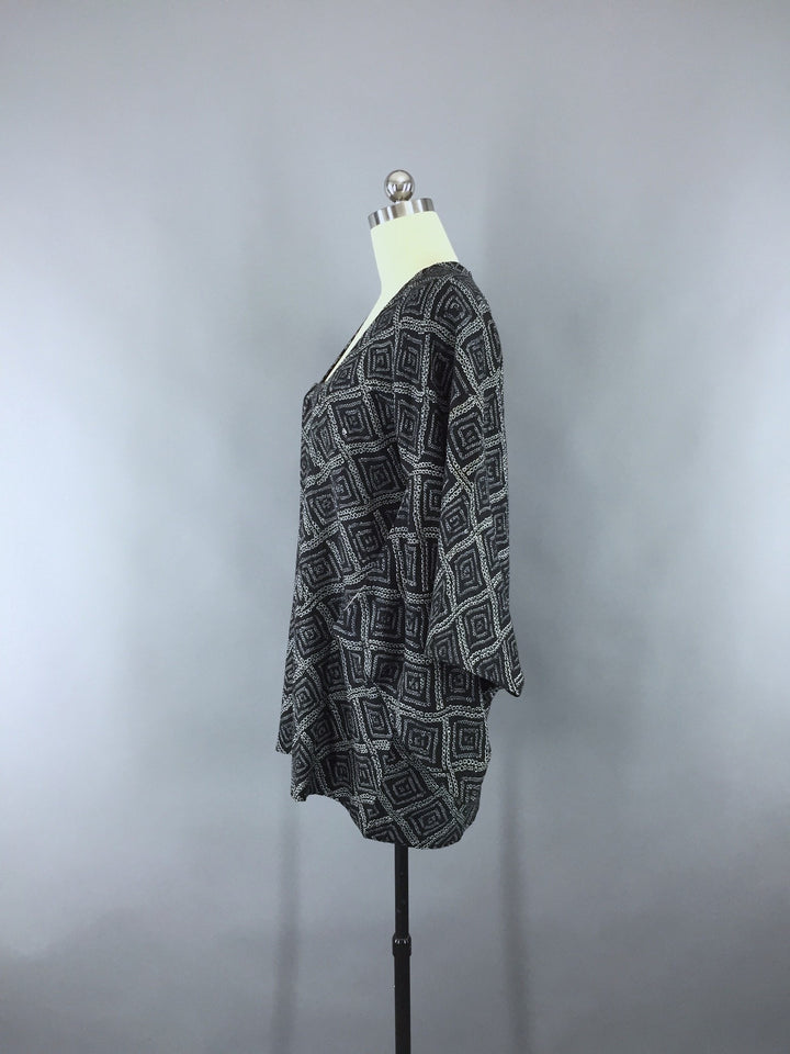 1950s Vintage Silk Michiyuki Kimono Coat Jacket in Black and White Shibori - ThisBlueBird