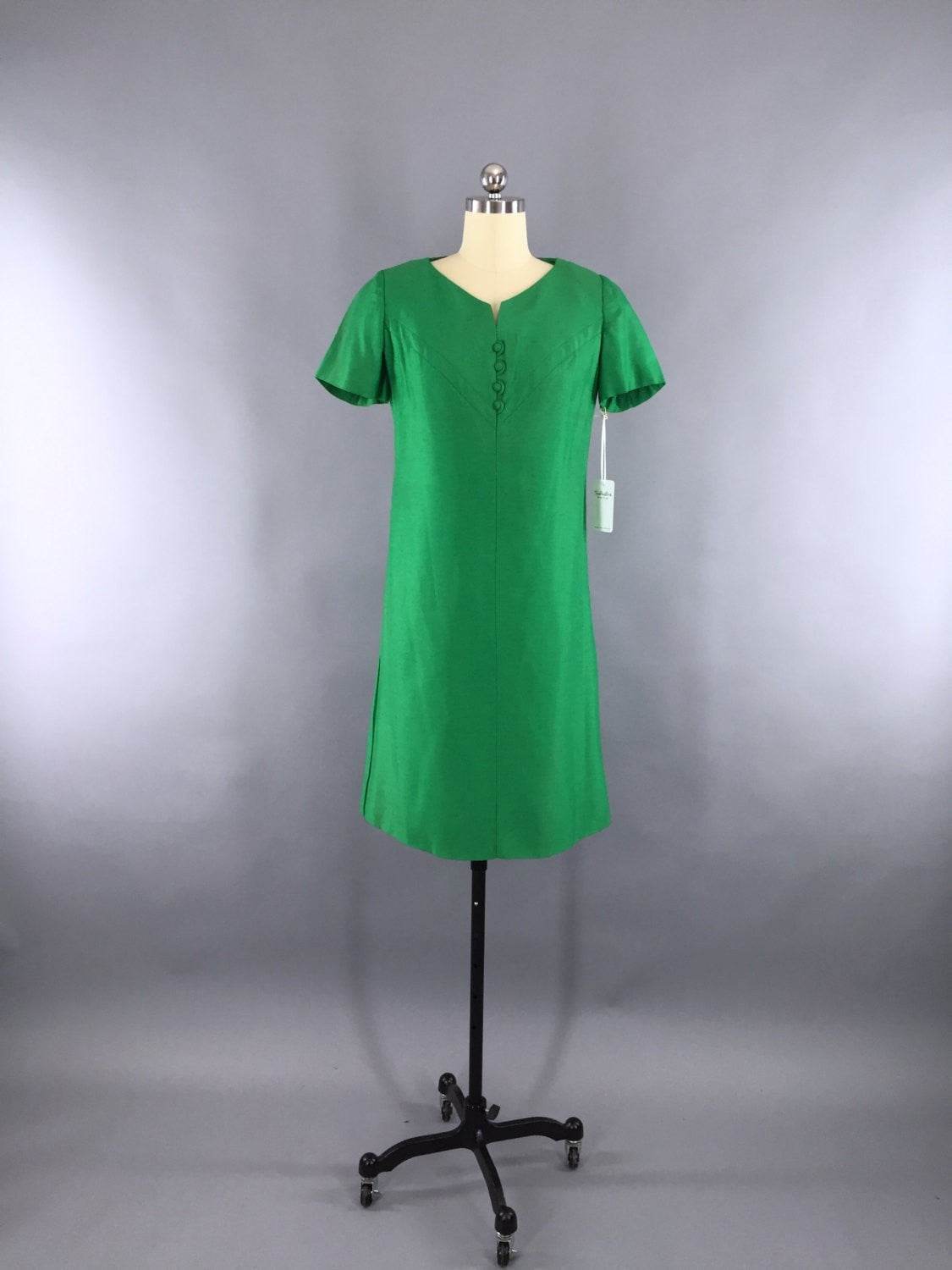 1960s Vintage Emerald Green Shift Dress - ThisBlueBird