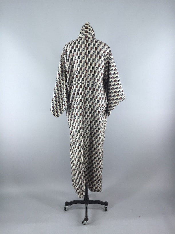 1960s Vintage Kimono Robe / Abstract Black and White - ThisBlueBird