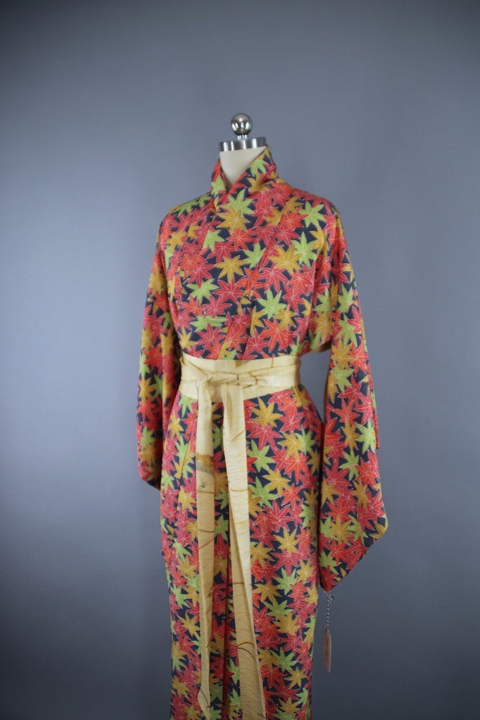 1960s Vintage Kimono Robe / Coral Blue Maple Leaf Floral - ThisBlueBird
